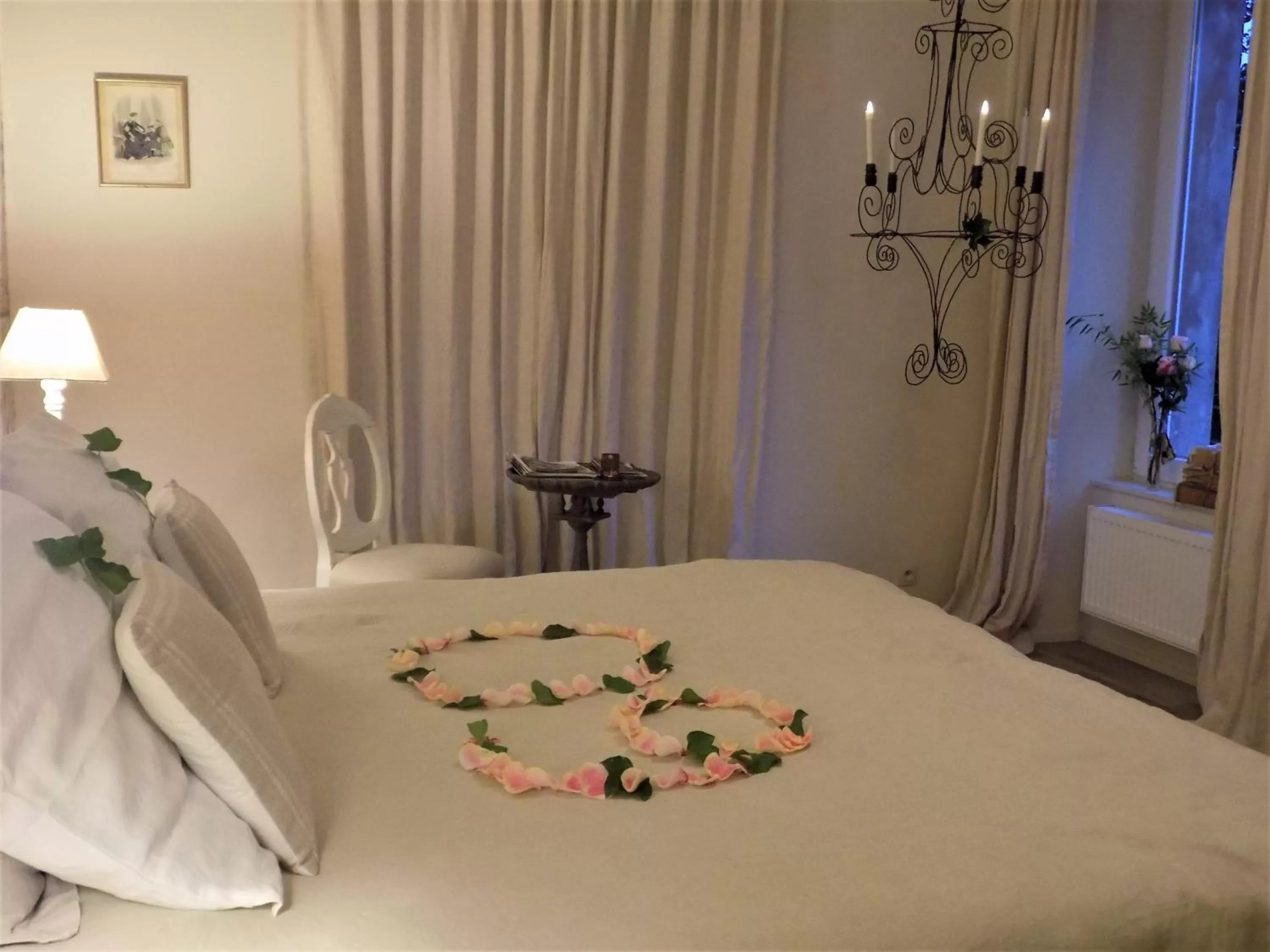 Decorative detail, Bed in B&B Les Tilleuls