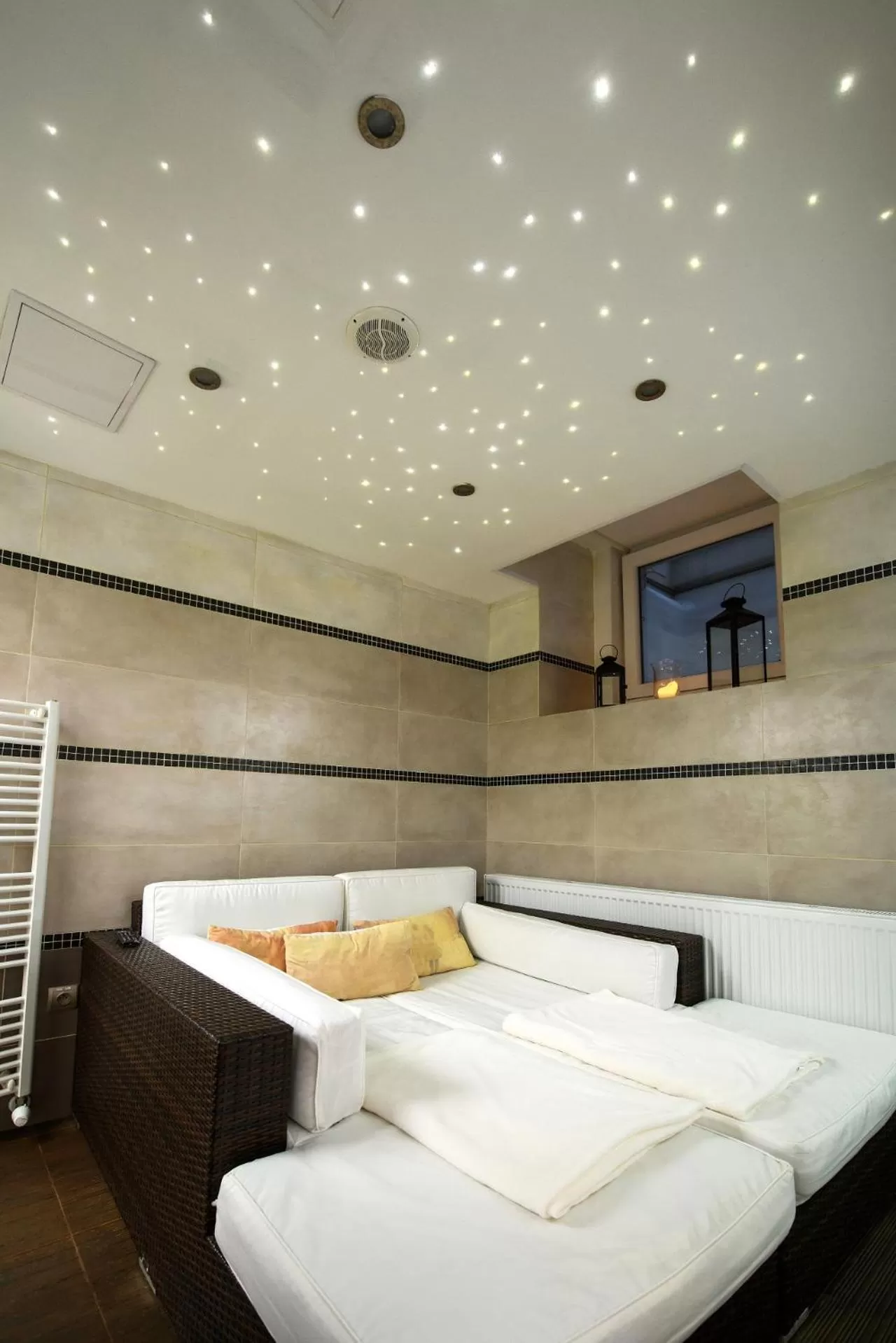 Spa and wellness centre/facilities, Bed in Grand Hotel Trenčin