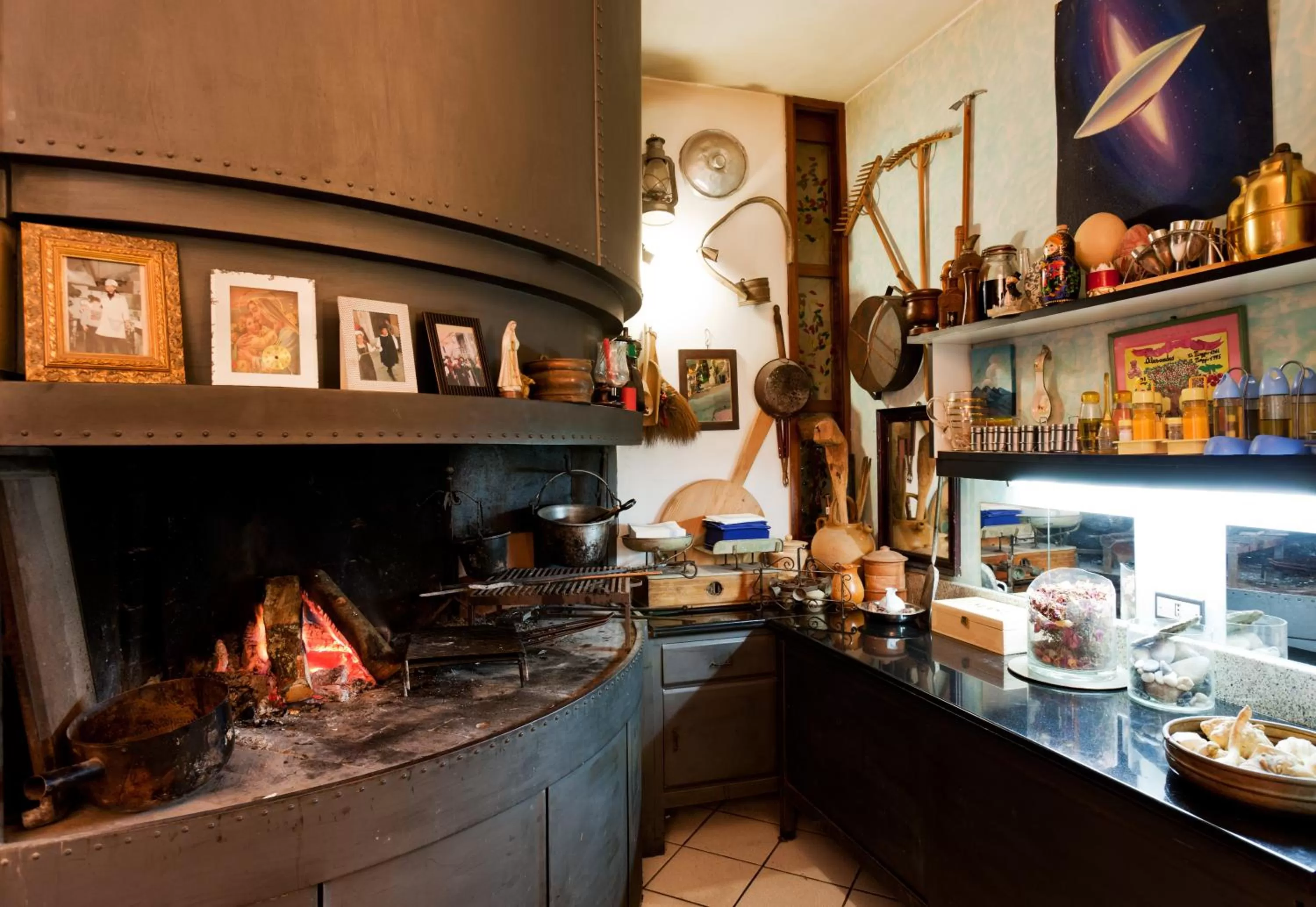 Restaurant/places to eat in Hotel Letizia