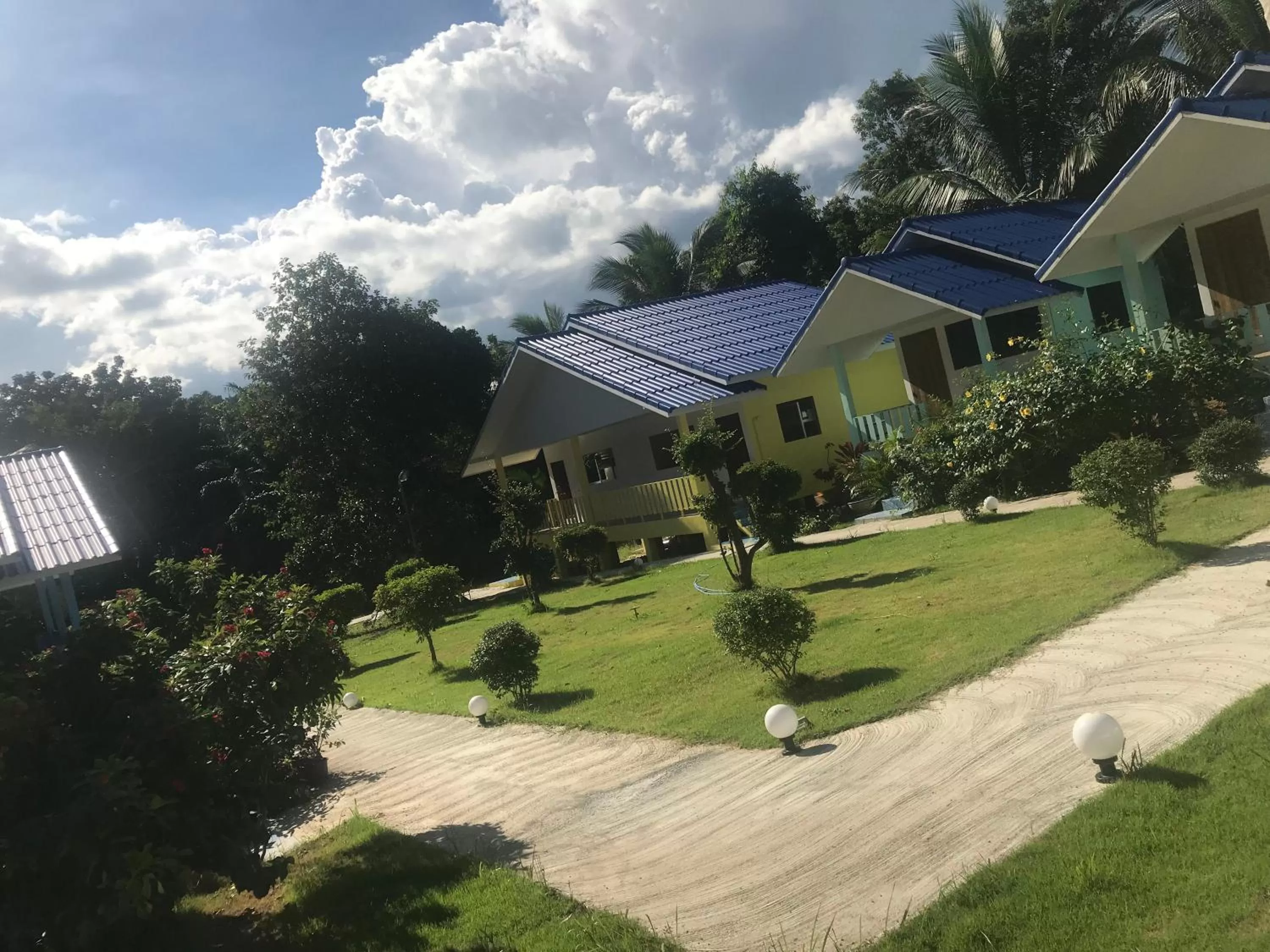 The Mountain View Hat Sai Ri Resort