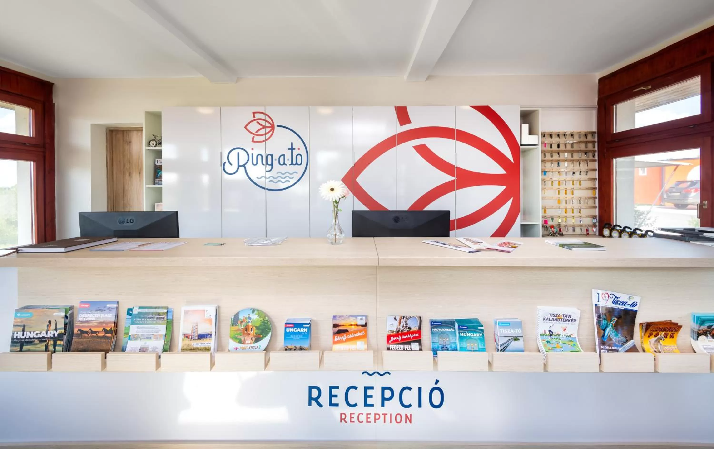 Property logo or sign in Tisza-tó Apartmanpark