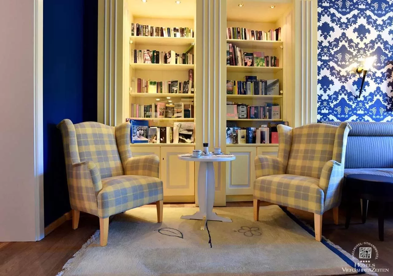 Library in Inselhotel VierJahreszeiten