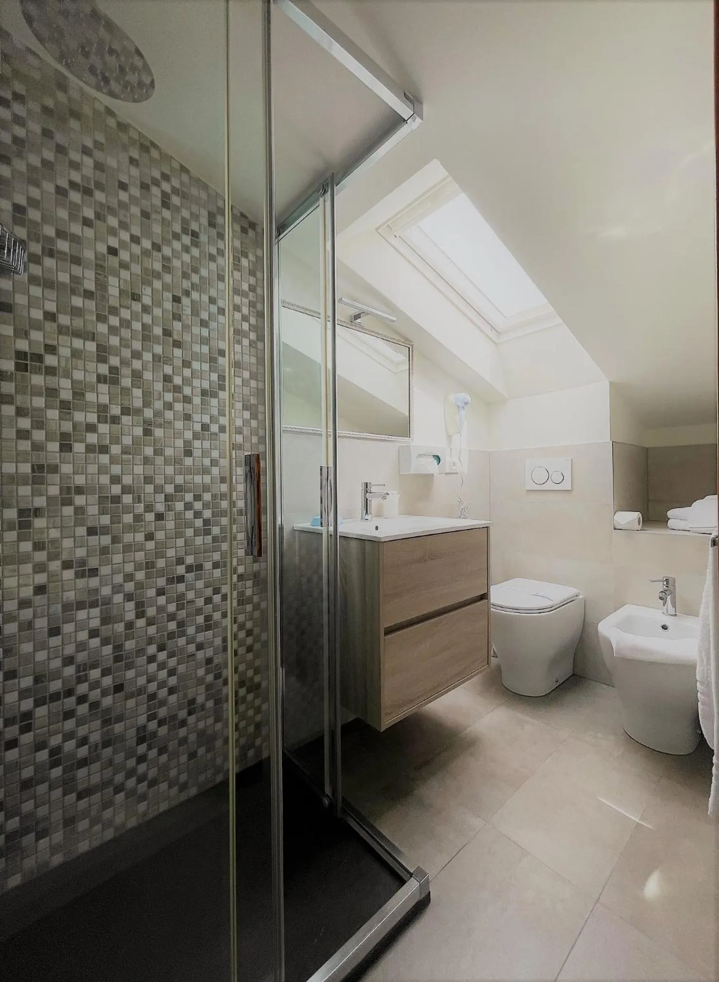 Shower in Hotel Touring