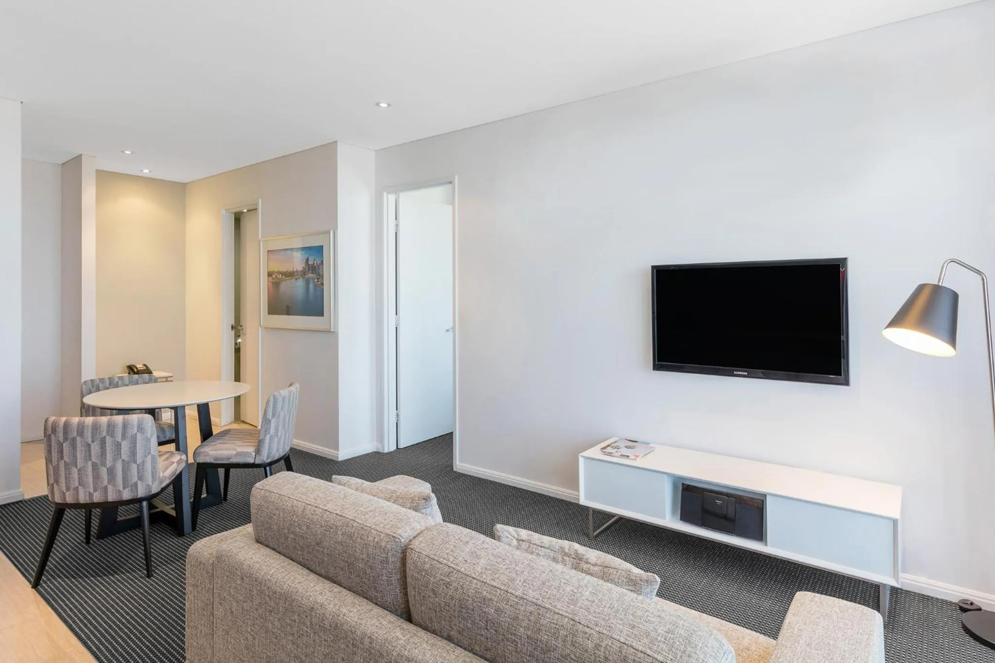 One-Bedroom Suite in Meriton Suites Campbell Street, Sydney
