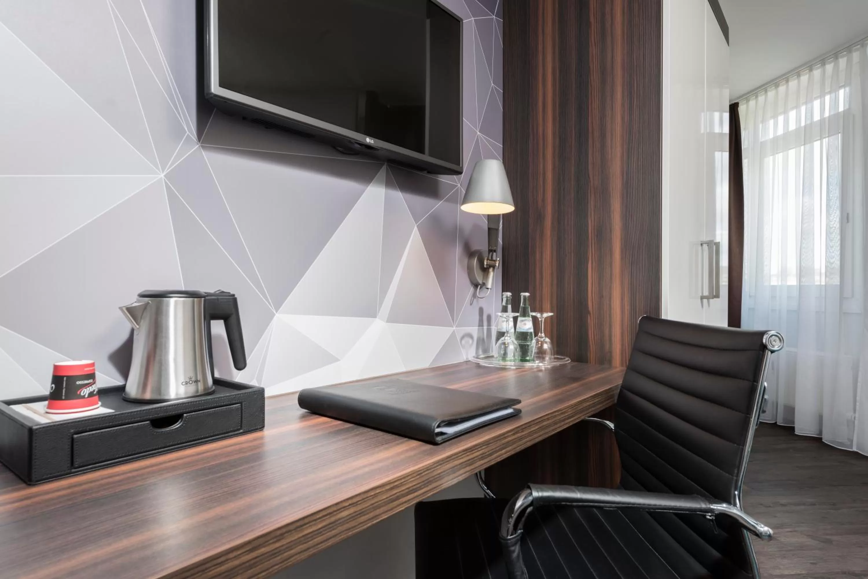 Superior Queen Room with Partial Balcony in B&B HOTEL Mannheim-City