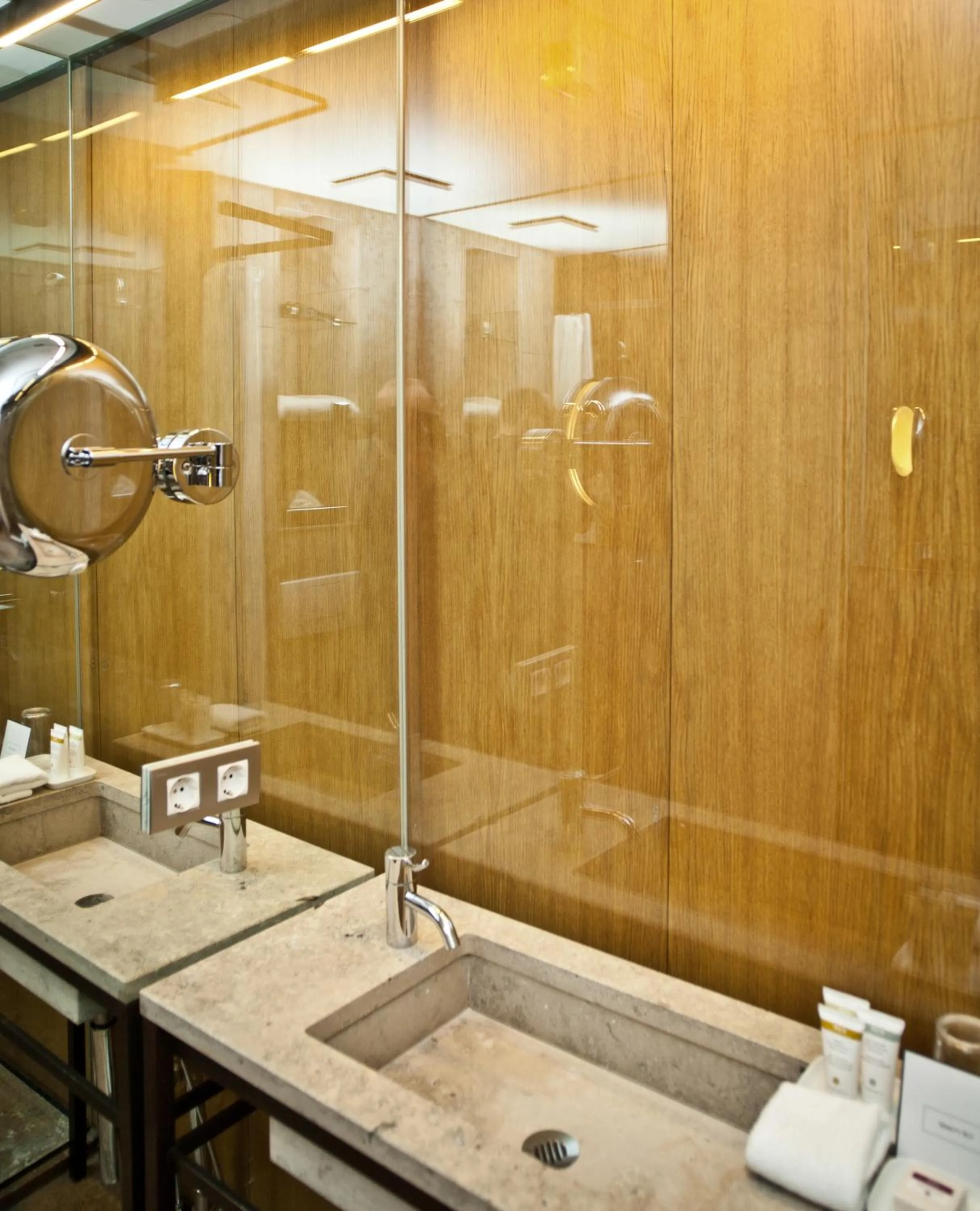 Shower in CORTIINA Hotel