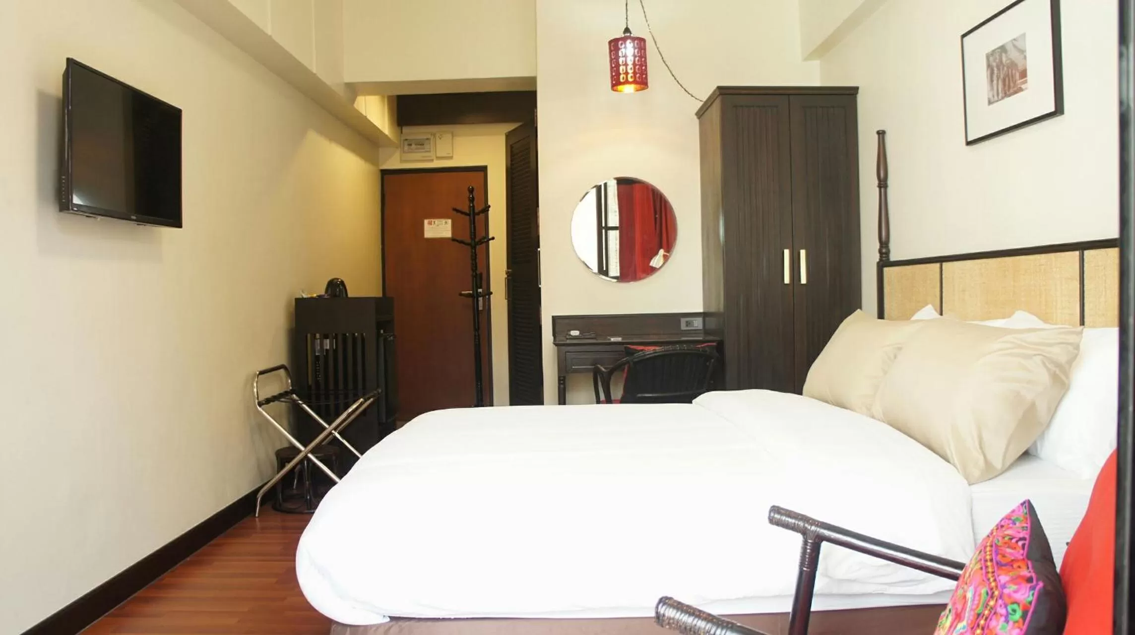 Bed in RCN Court & Inn