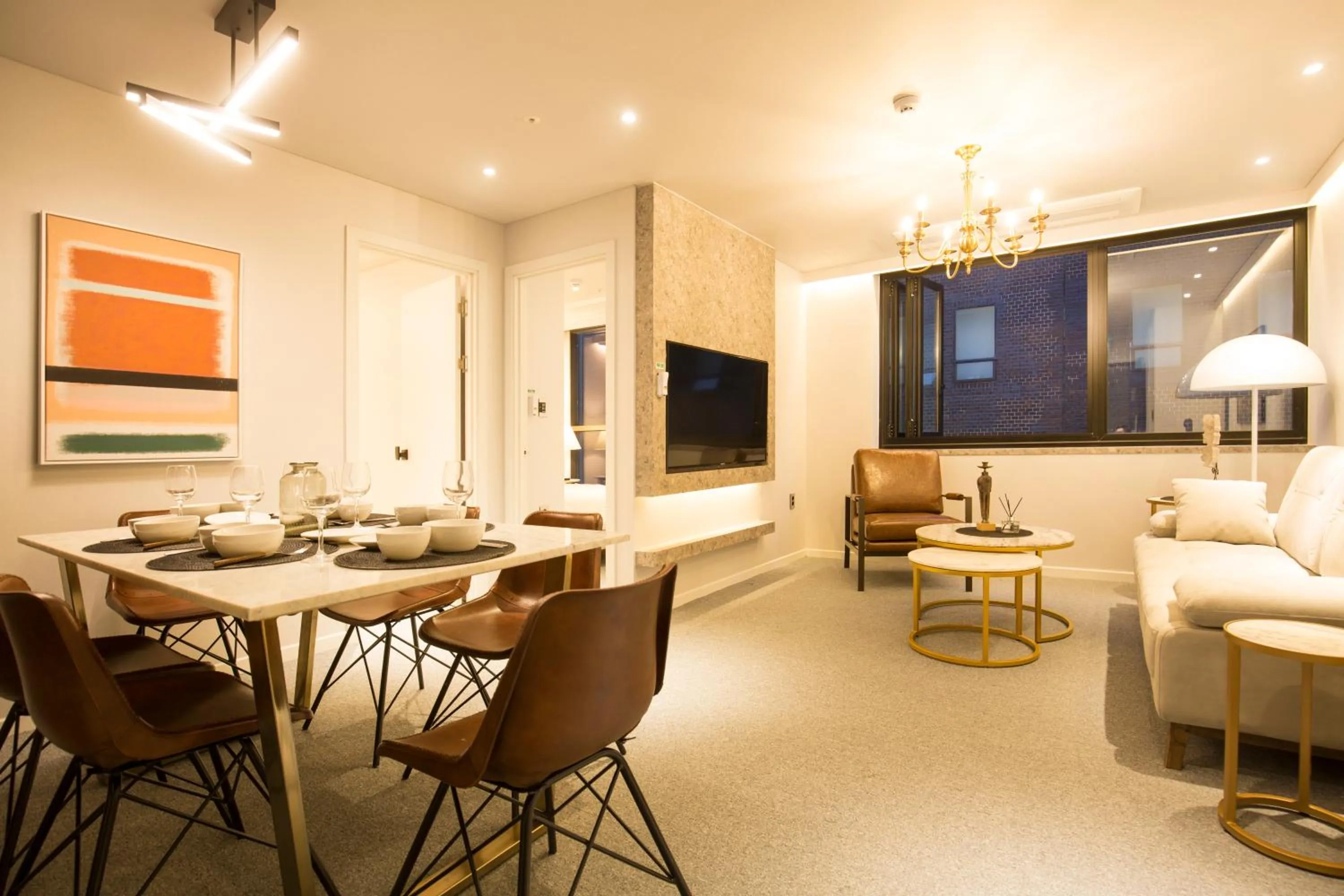 Living room, Restaurant/Places to Eat in UH Suite The Jongno