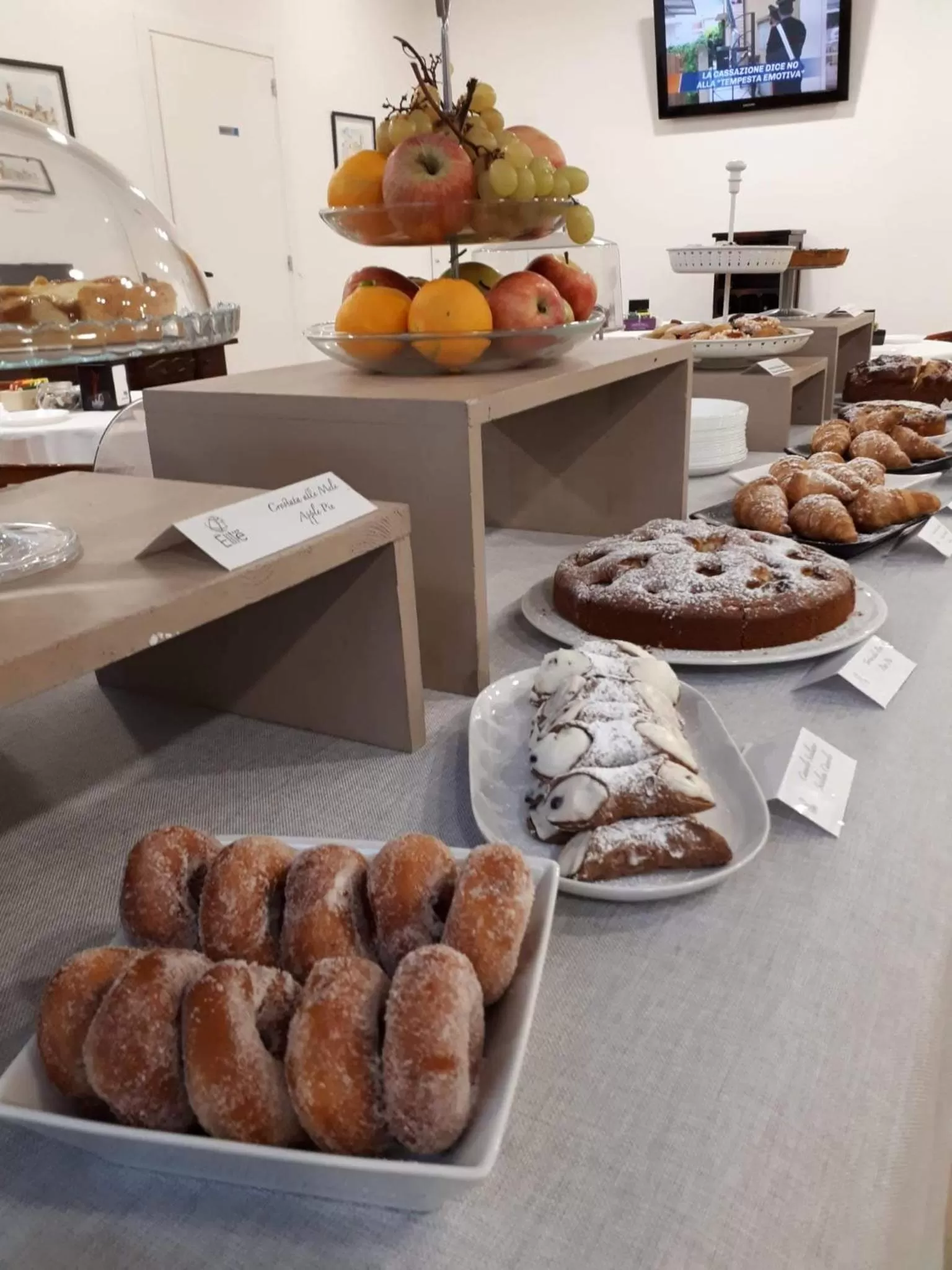 Food and drinks in Hotel Elite Palermo Centro