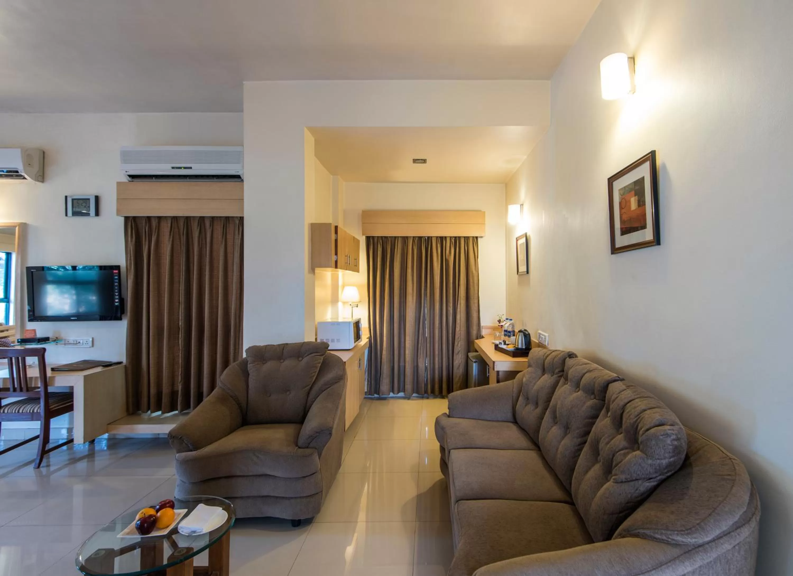 TV and multimedia in Hotel Phoenix Koregaon Park