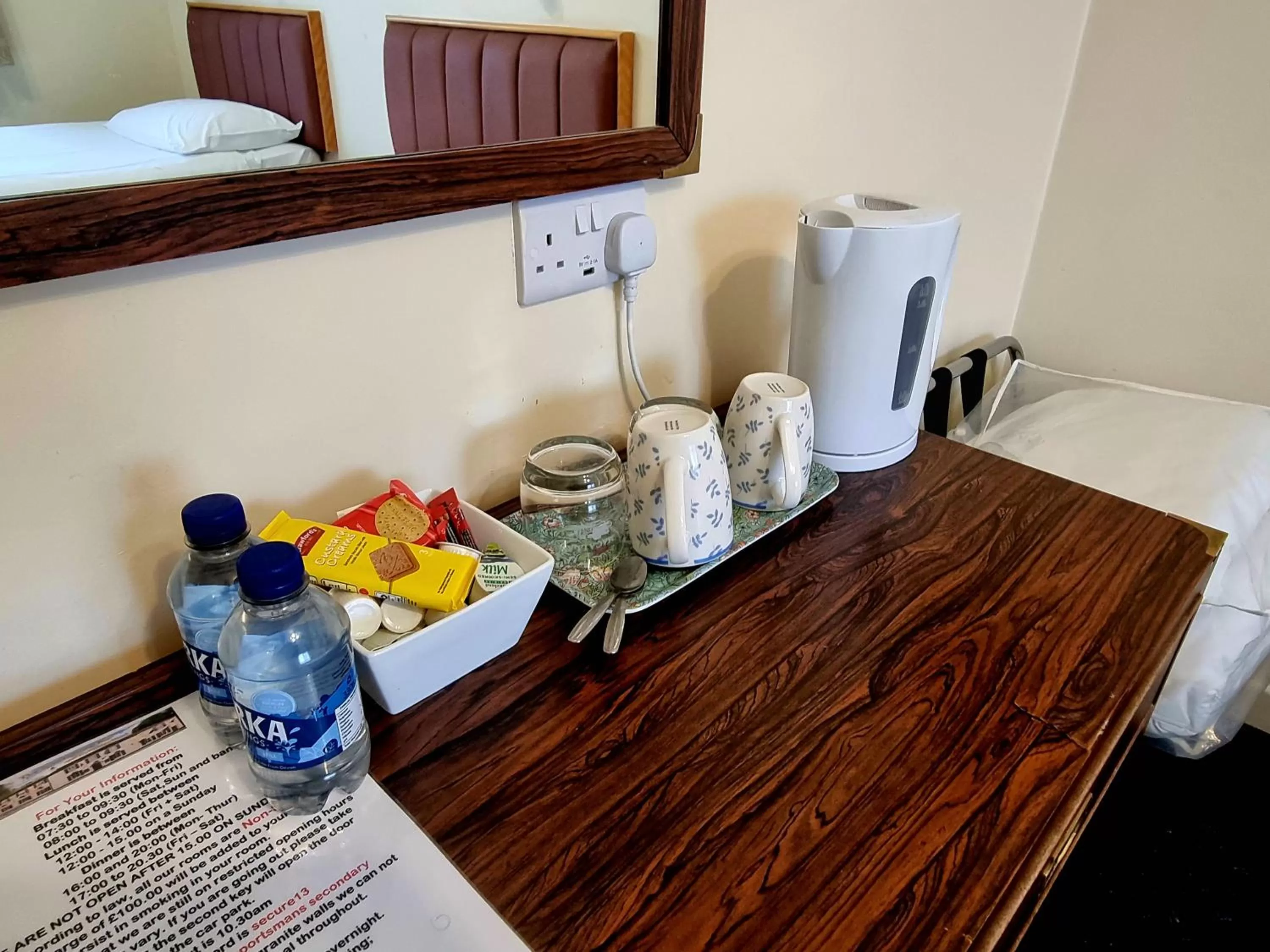 Coffee/tea facilities in The Sportsmans Inn Limited