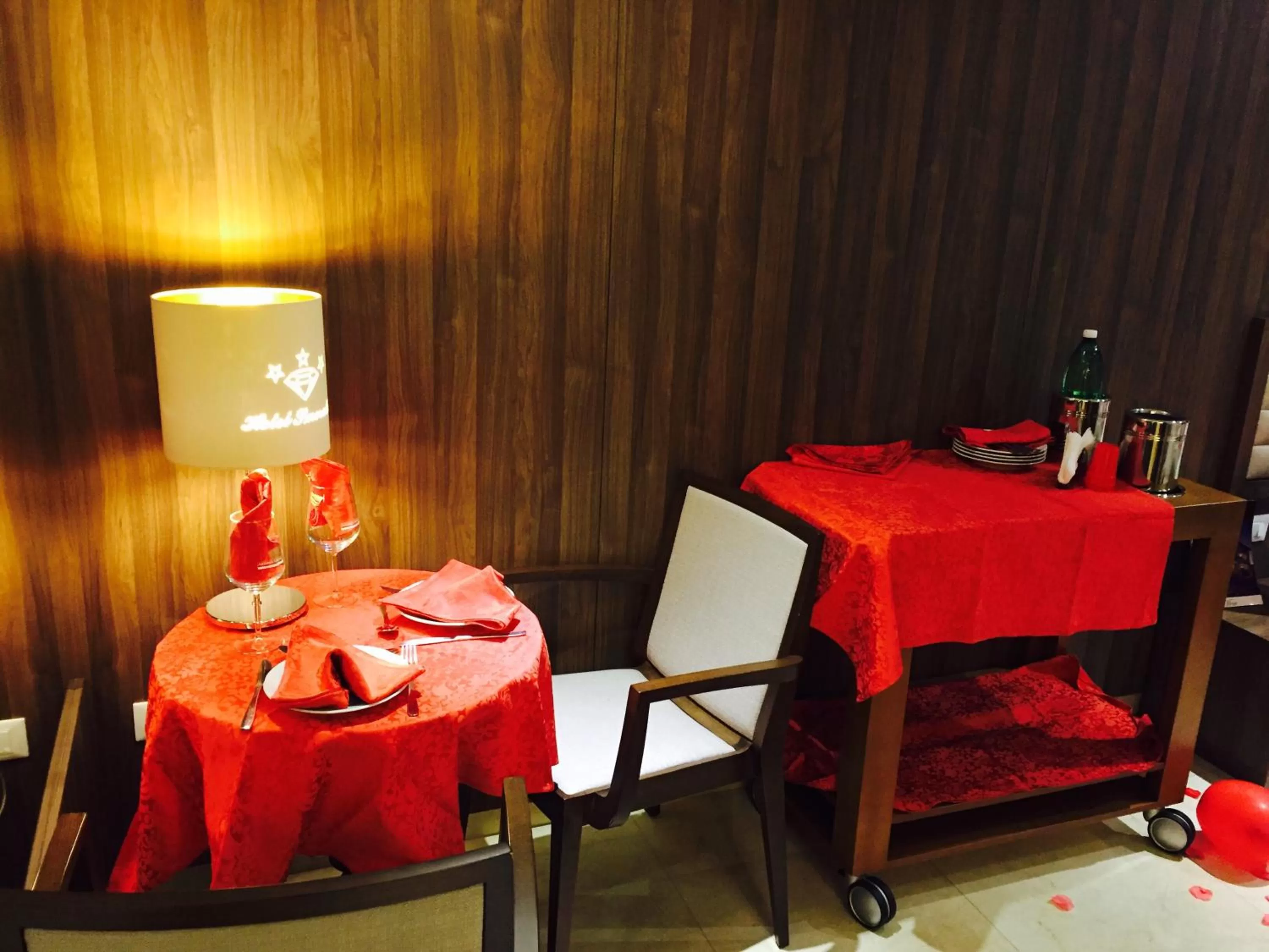 Photo of the whole room in Hotel Smeraldo