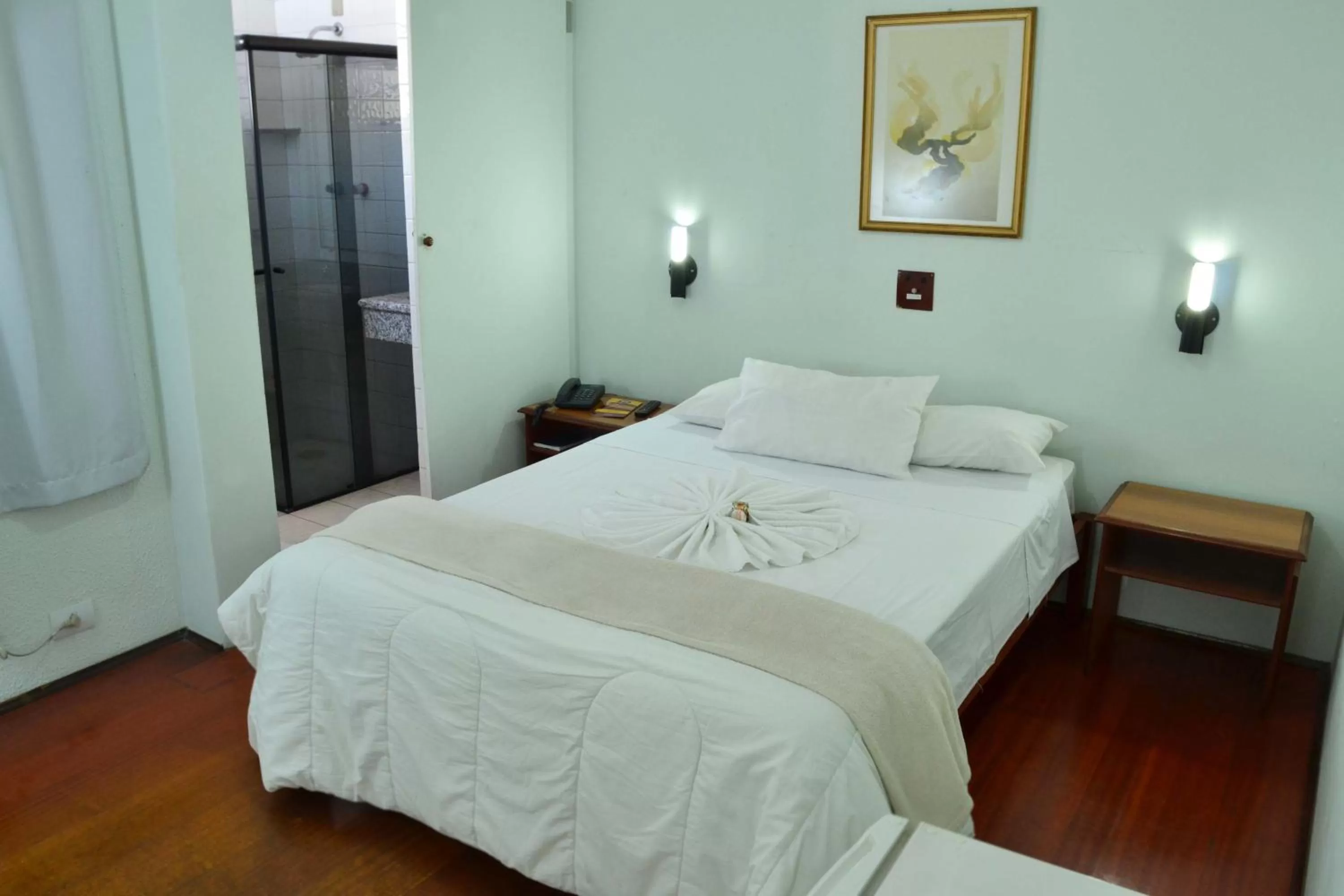 Bed in Hotel Dias - By UP Hotel