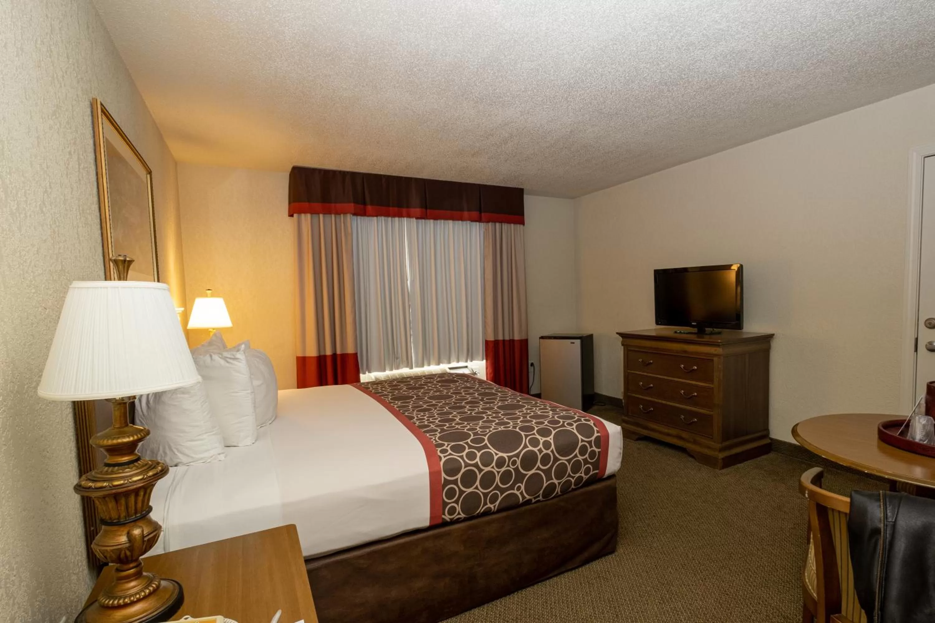 Photo of the whole room, Bed in Hilltop Inn & Suites, near Foxwoods Casino