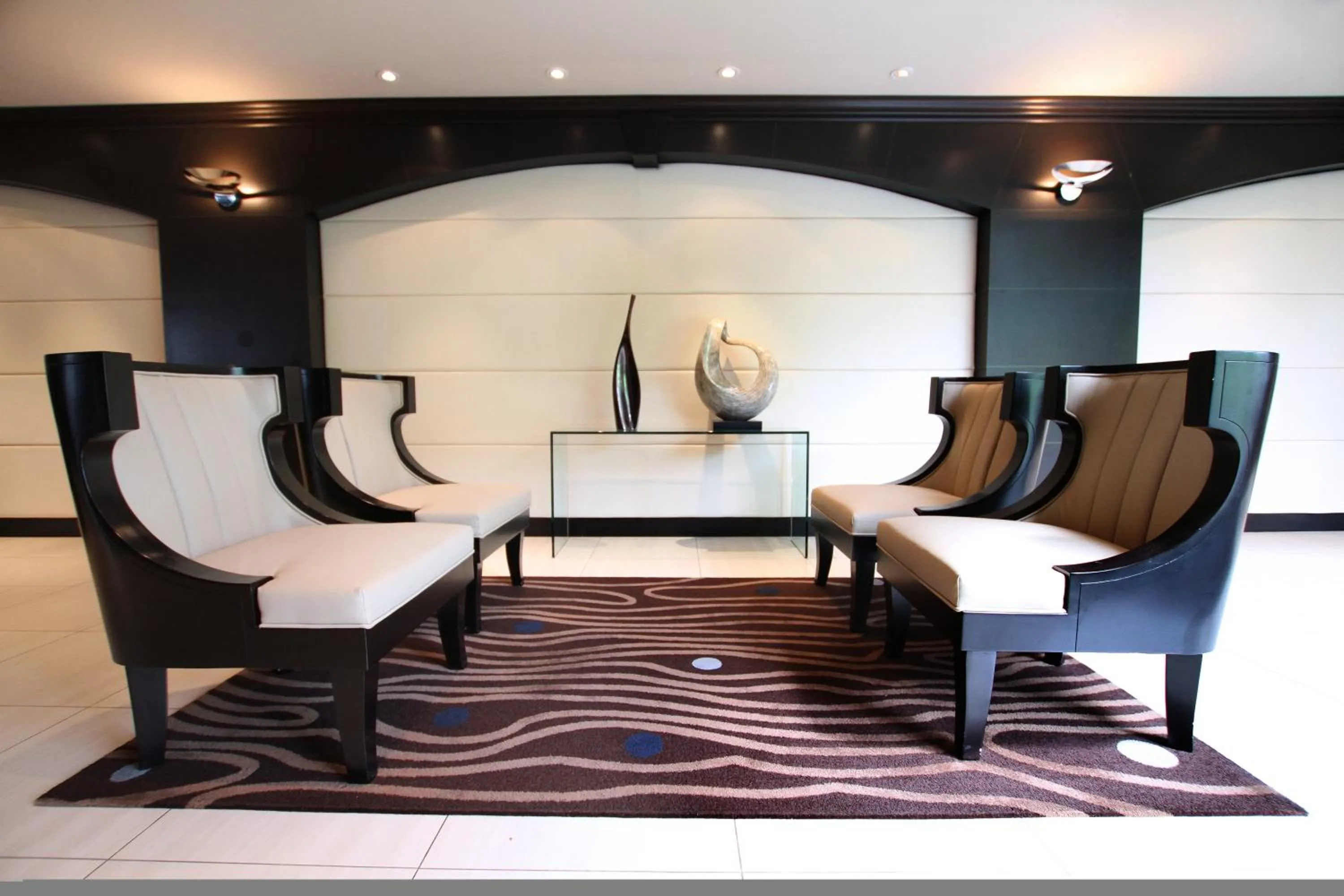 Facade/entrance in Granville Island Hotel