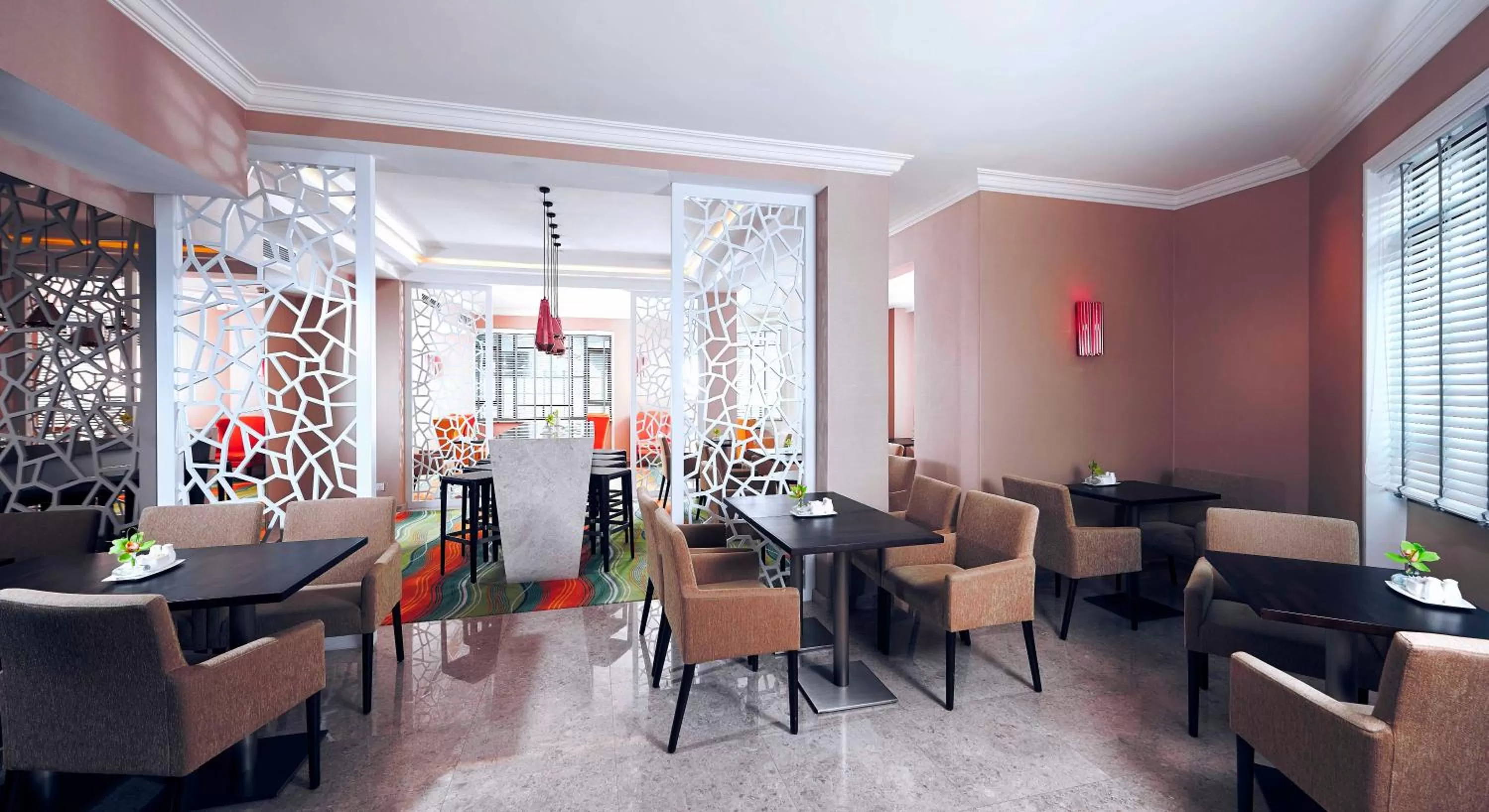 Lounge or bar in Paradox Singapore Merchant Court at Clarke Quay