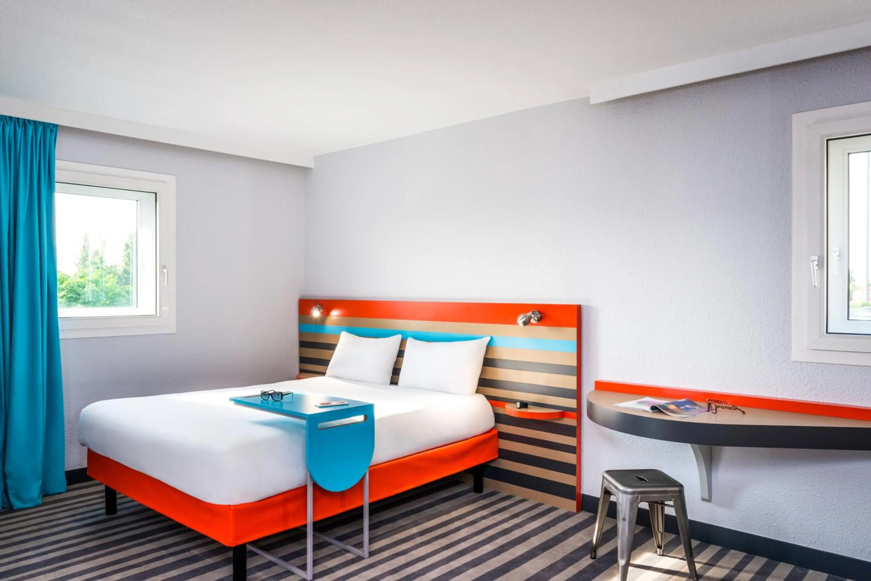 Bedroom, Bed in ibis Styles Antony Paris Sud