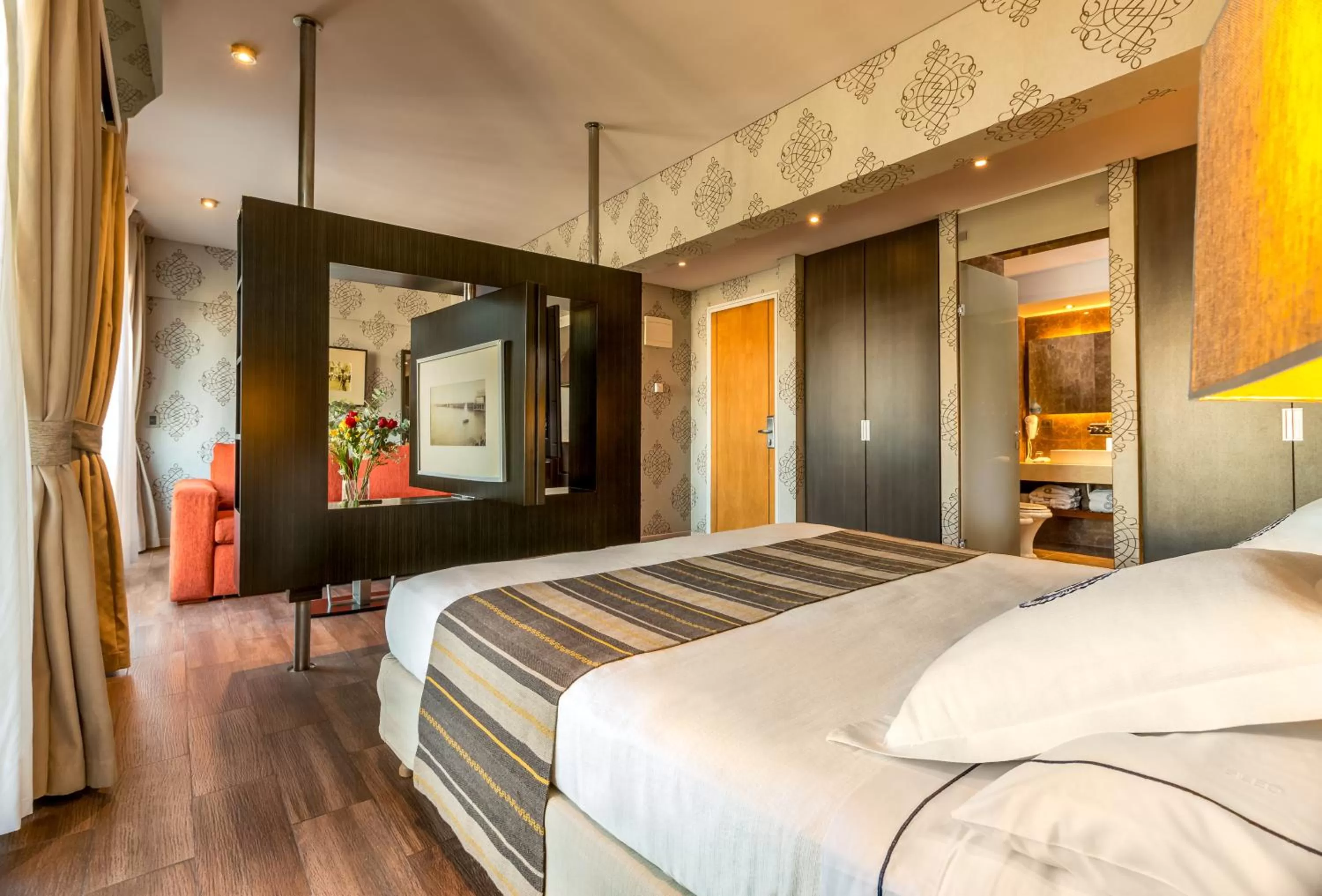 Photo of the whole room, Bed in Sileo Hotel