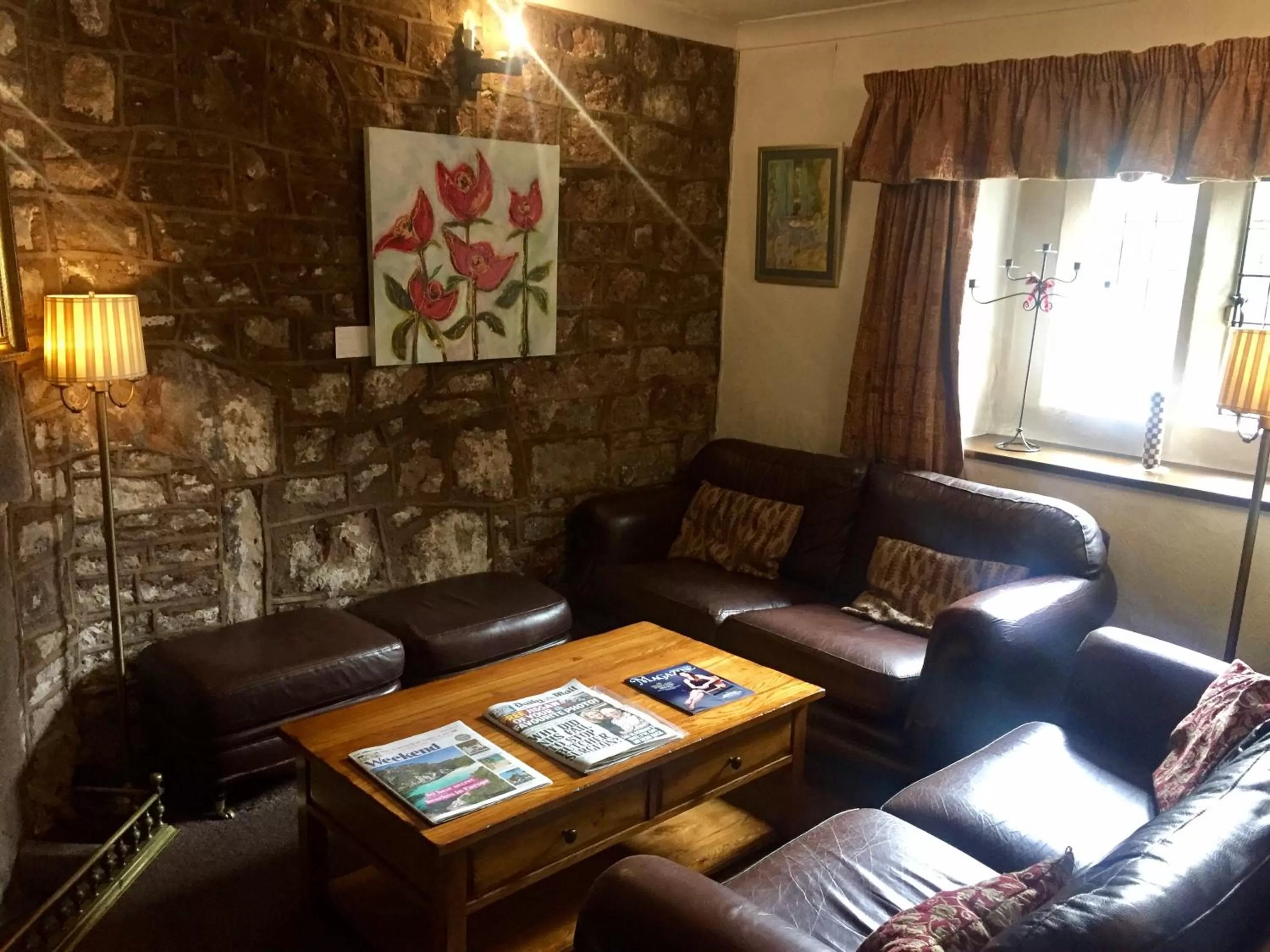 Communal lounge/ TV room in Old Court Hotel & Apartments