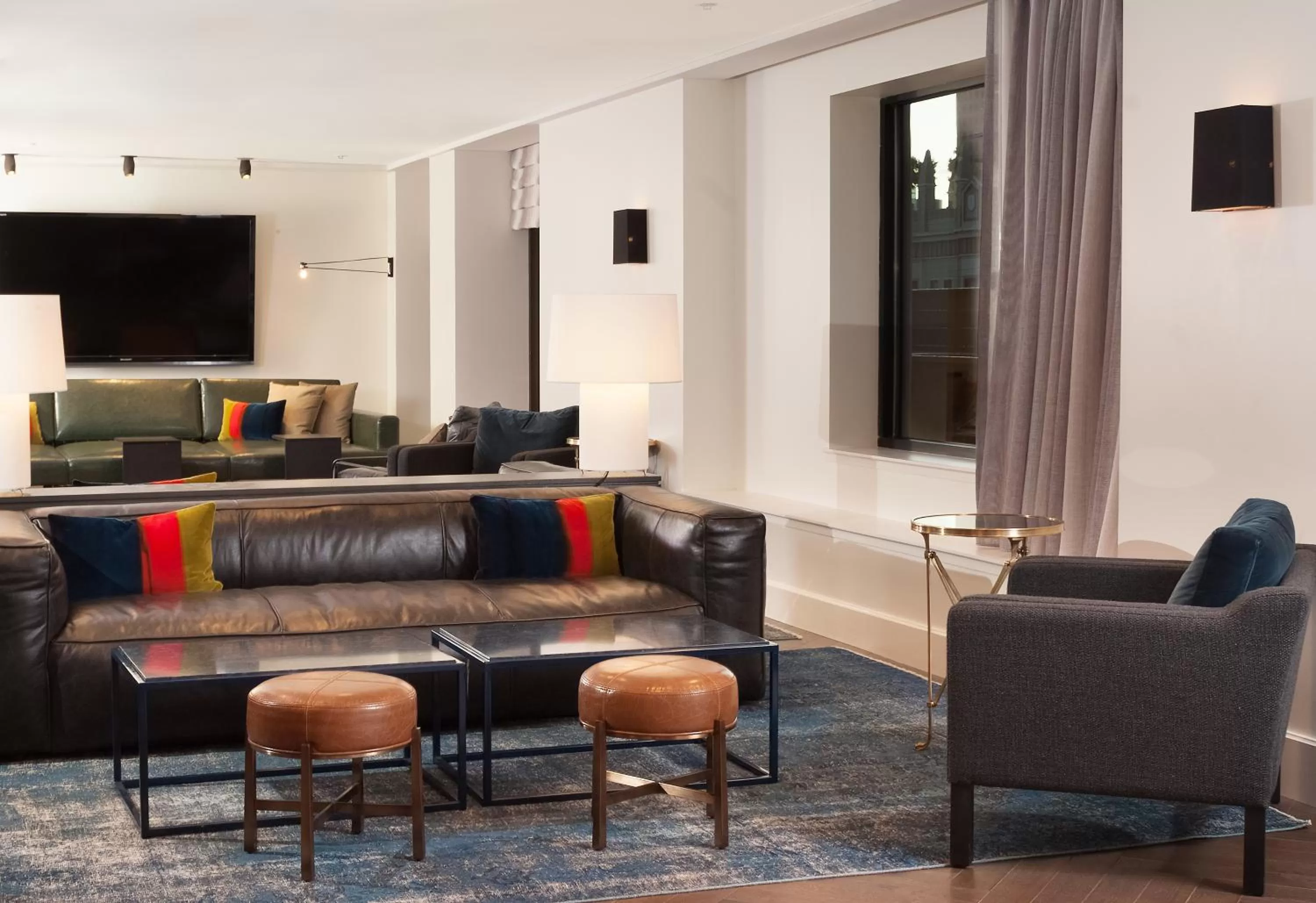 Communal lounge/ TV room in Stanford Court San Francisco