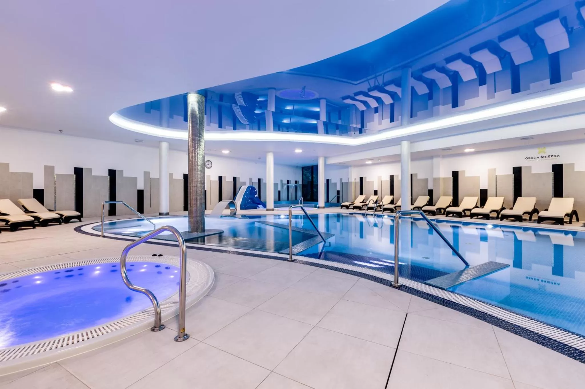 Swimming pool in Osada Śnieżka koło Karpacza