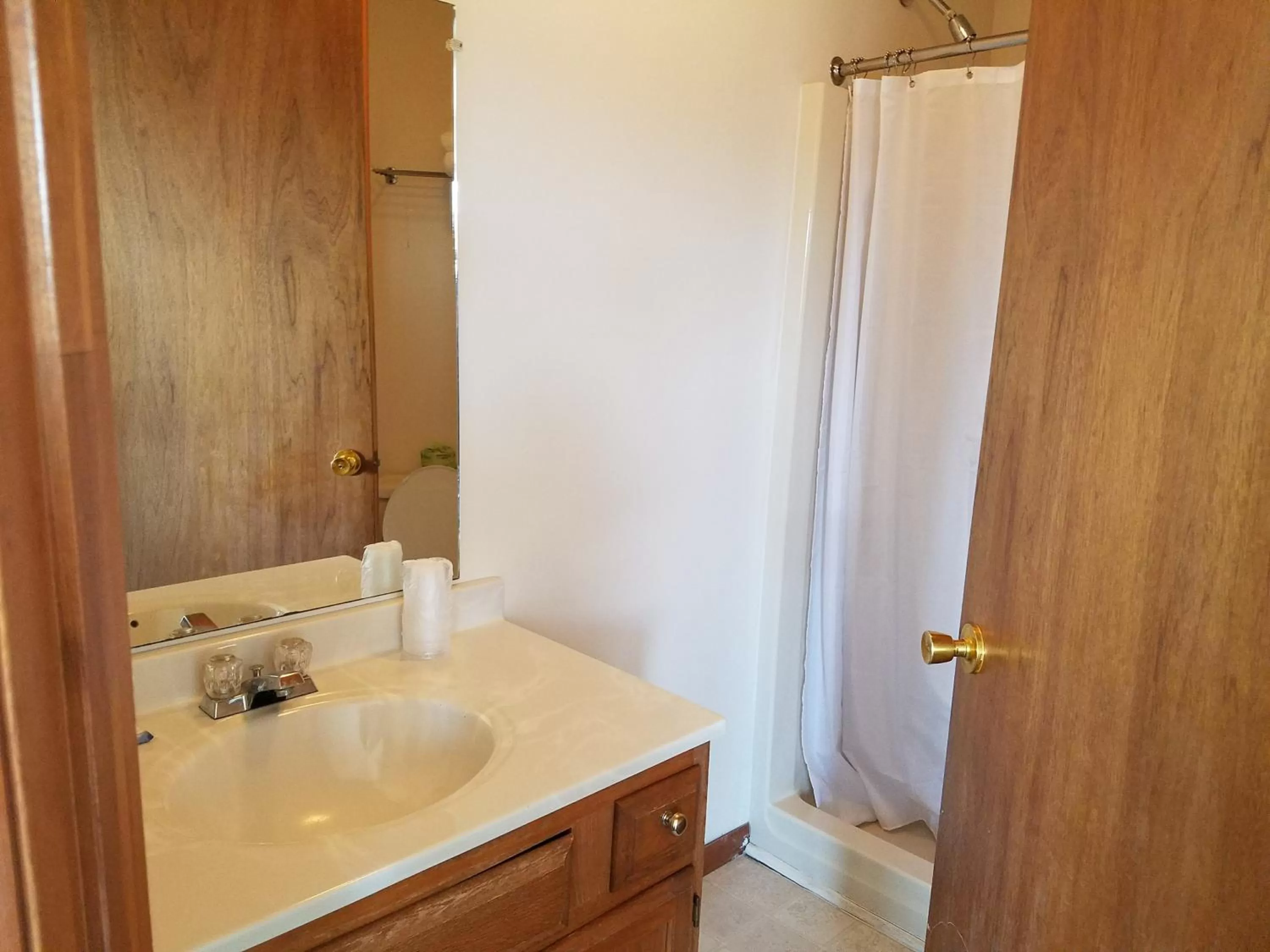 Bathroom in Clark's Beach Motel