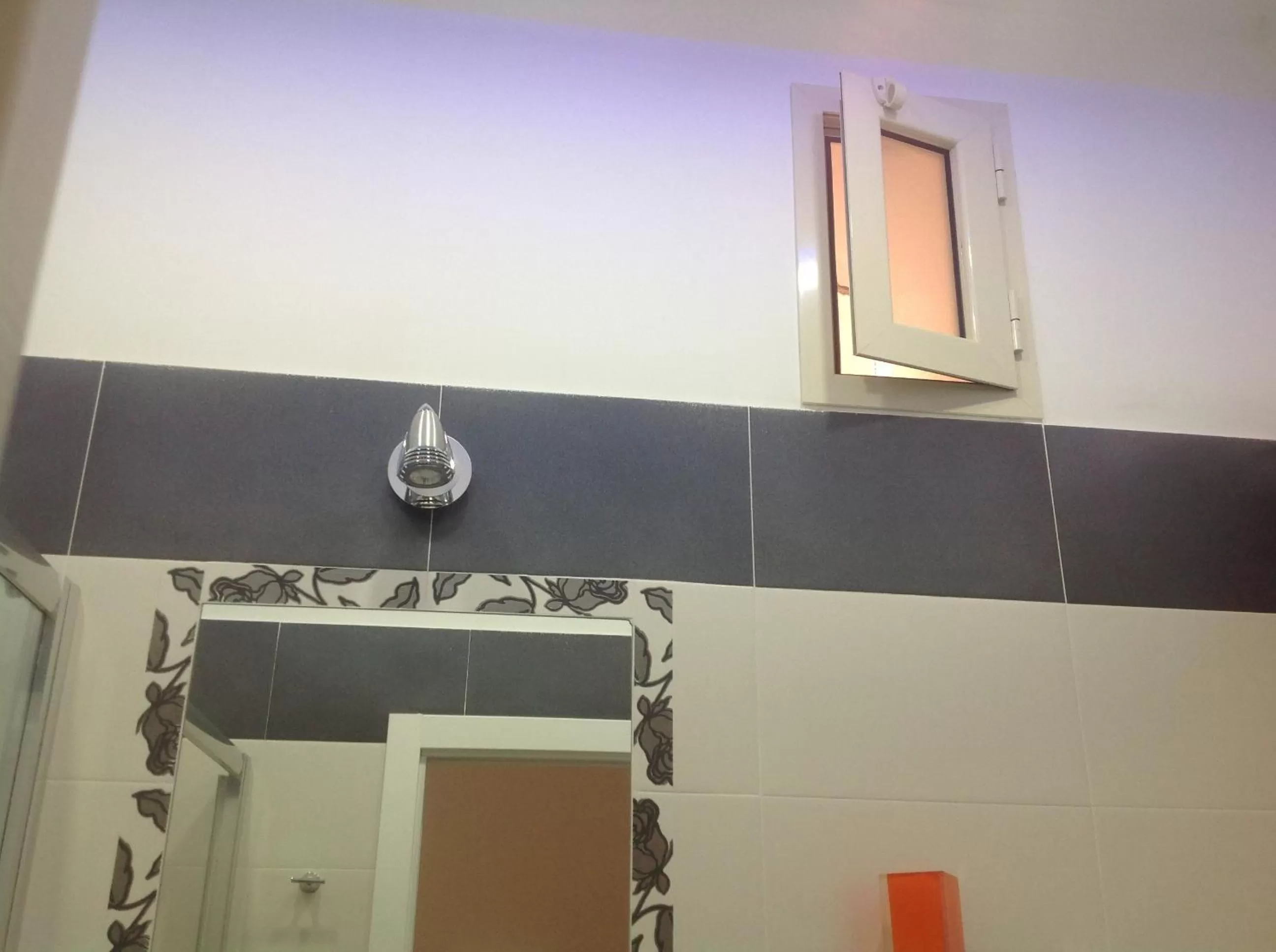 Decorative detail, Bathroom in Stella Diana