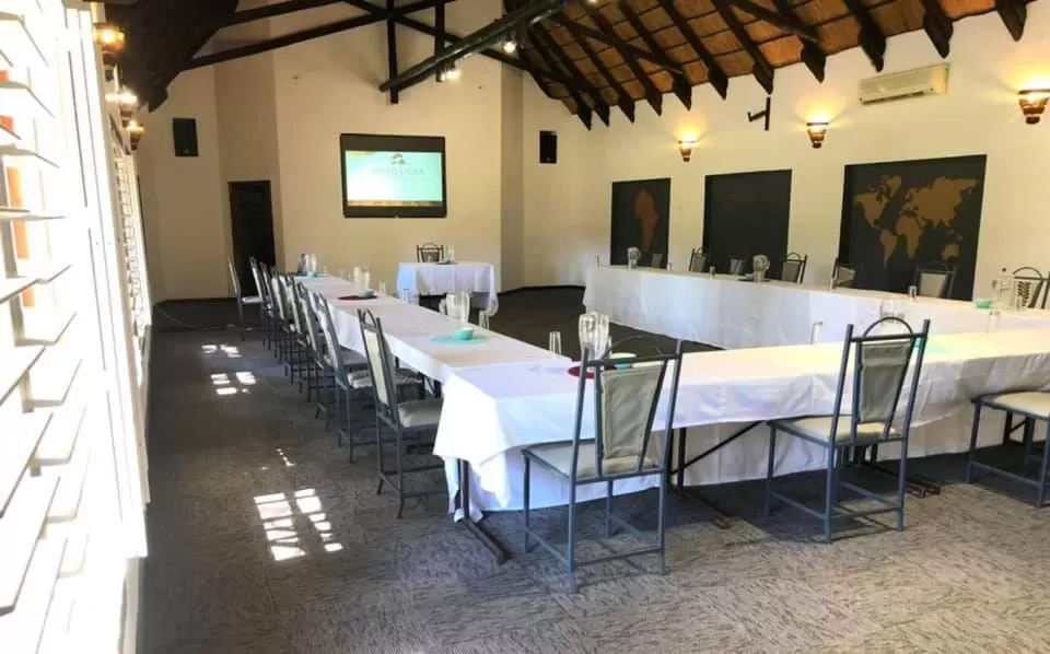Meeting/conference room, Restaurant/Places to Eat in Okahandja Country Hotel