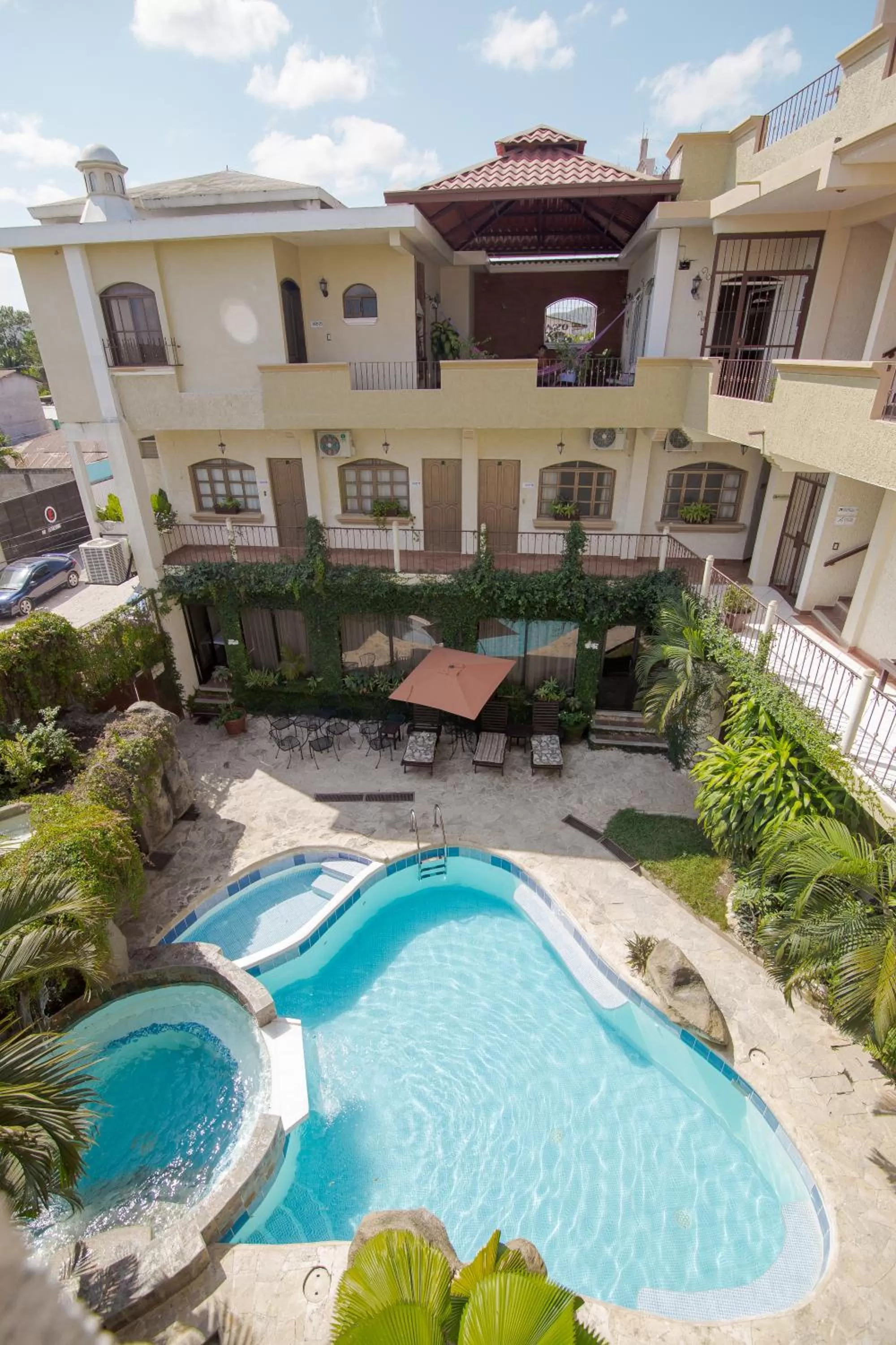Pool view in Hotel Quinta Maya