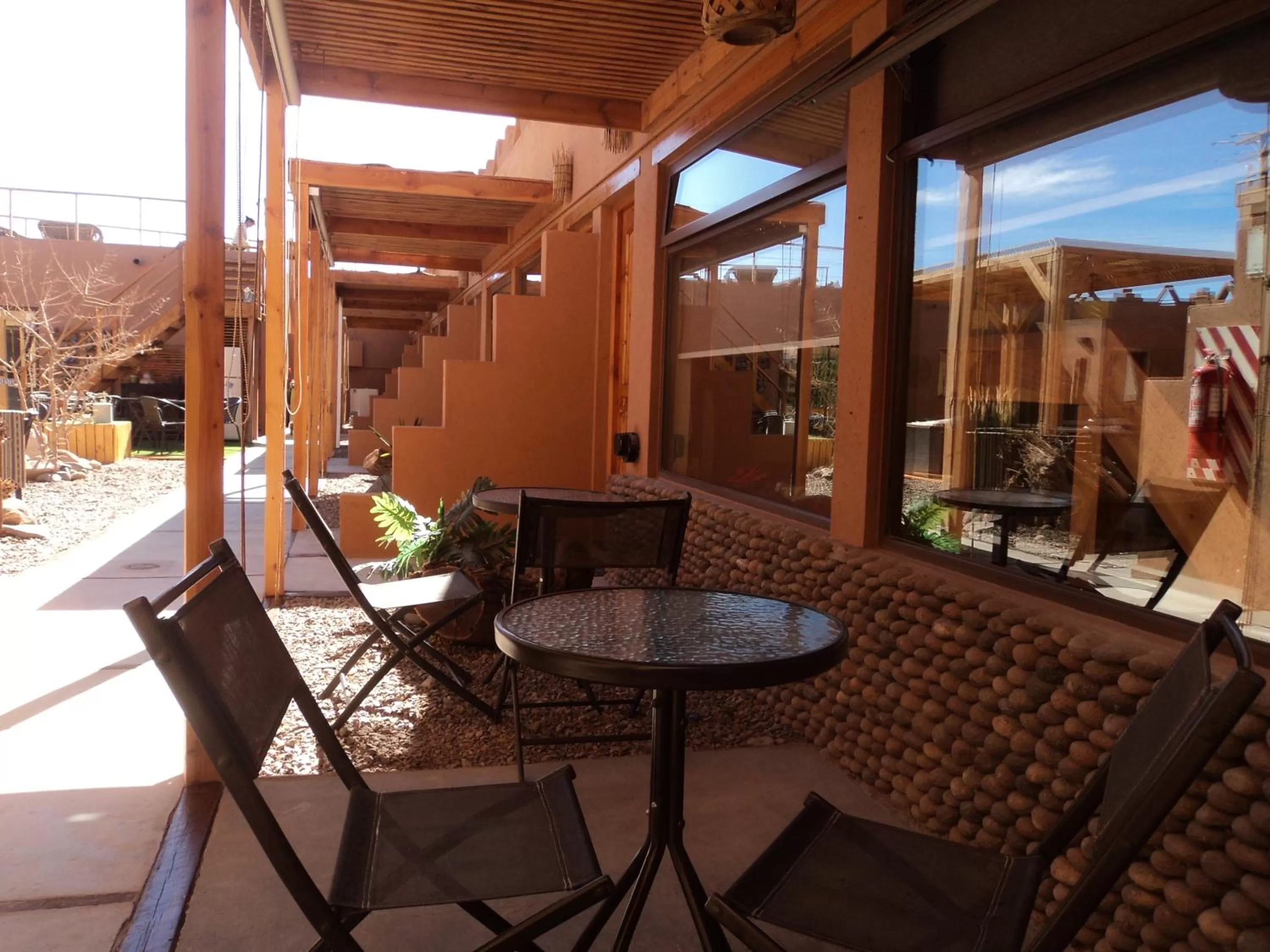 Patio, Lounge/Bar in Hoteles Pueblo de Tierra