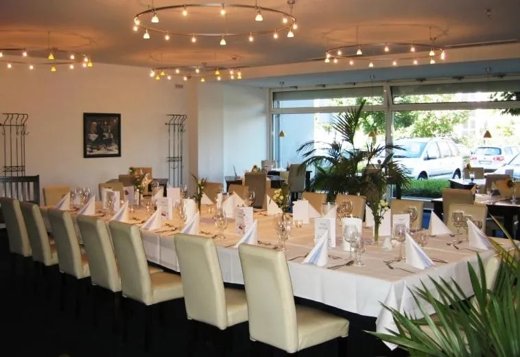 Restaurant/places to eat in Euro Park Hotel Hennef