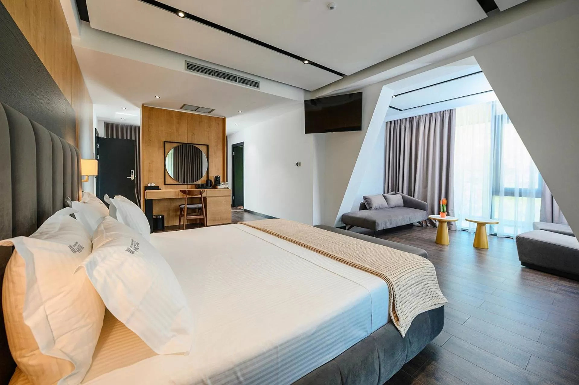 Bedroom, Bed in Hotel Uji Ftohte Tepelene