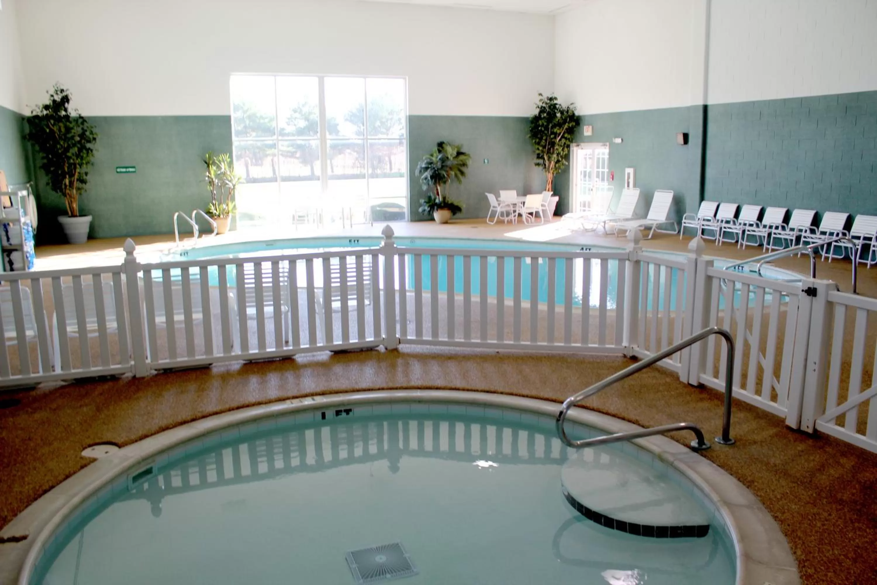 Swimming pool in Farmstead Inn and Conference Center