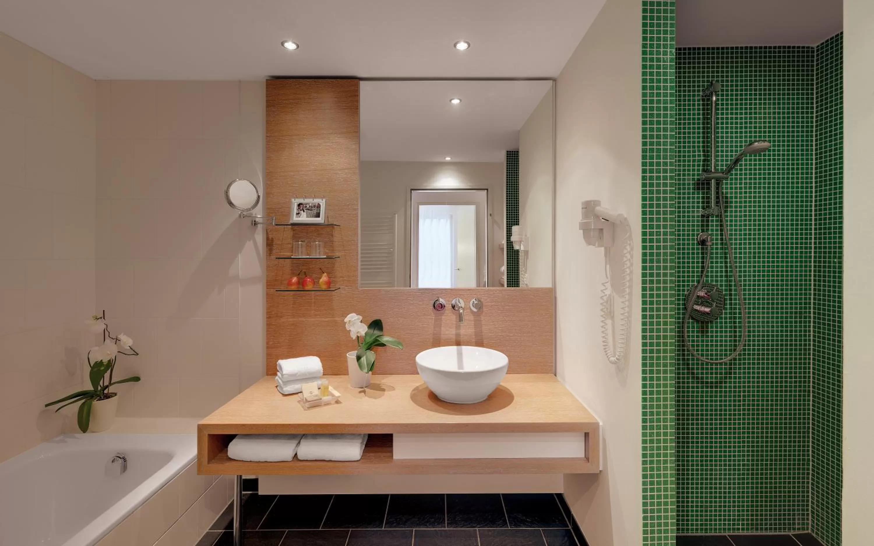 Shower in Das Schloss an der Eisenstrasse