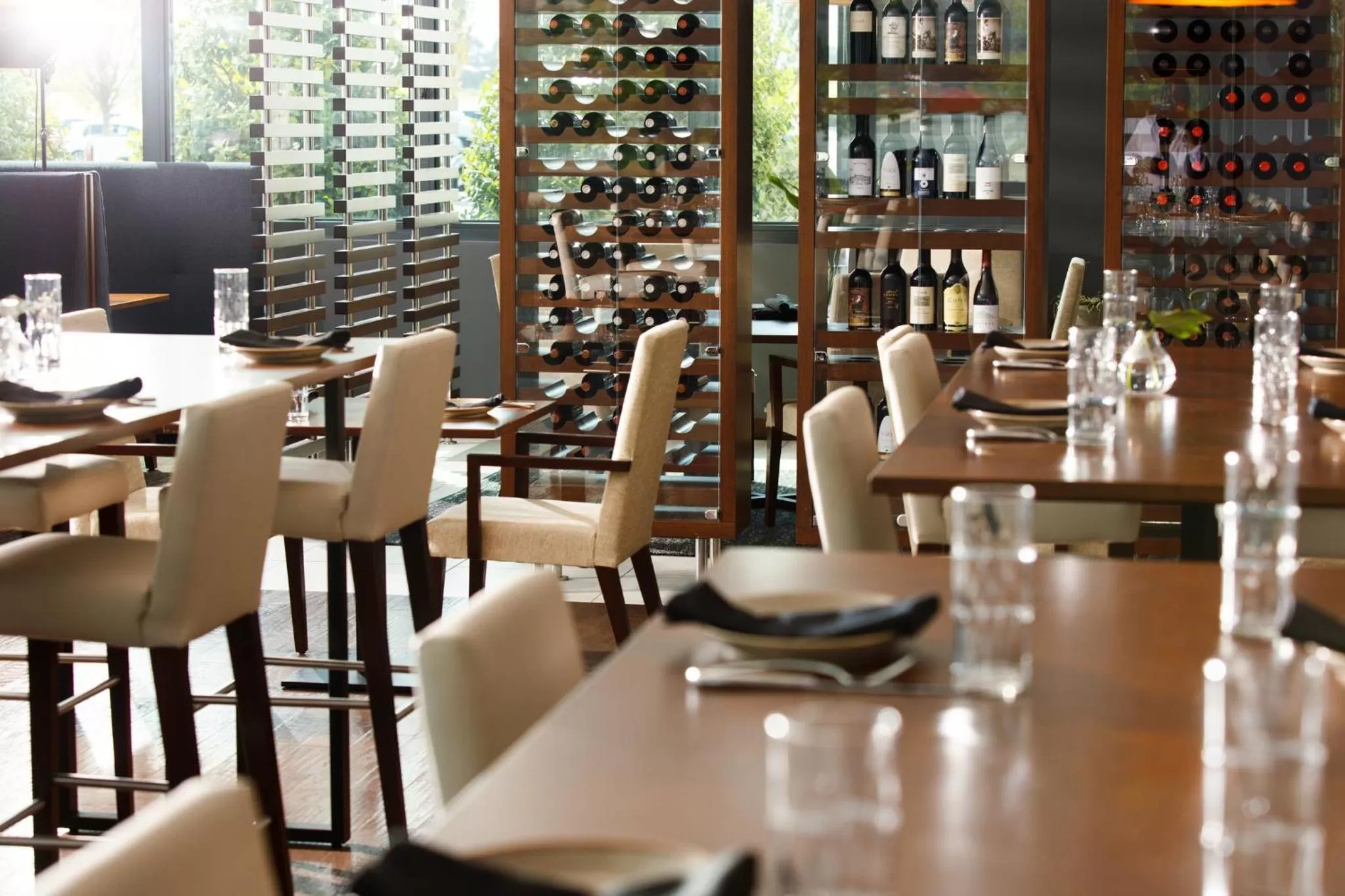 Restaurant/places to eat in Kimpton Overland Hotel - Atlanta Airport by IHG