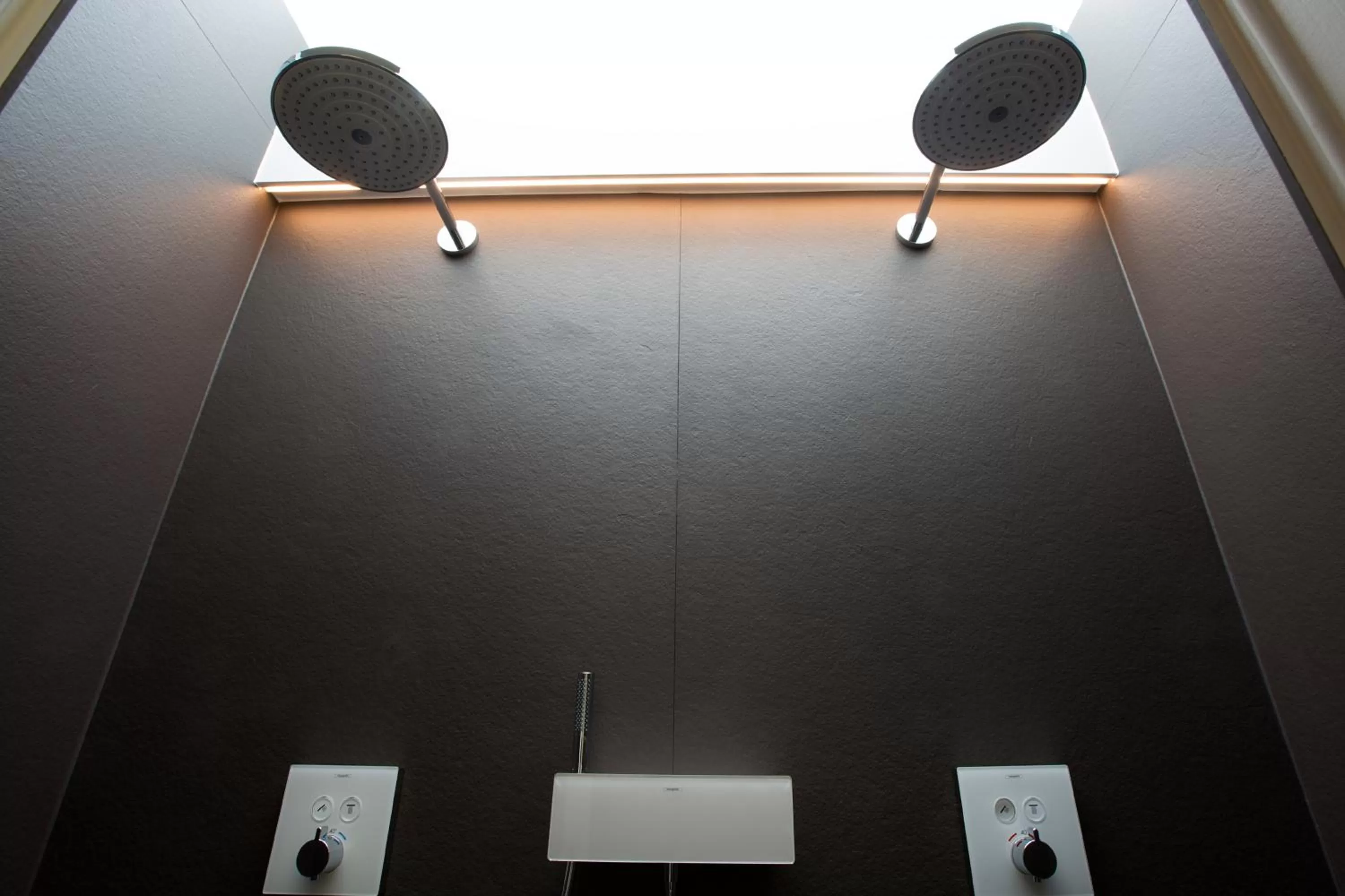 Shower, Bathroom in B&B Herenhuis