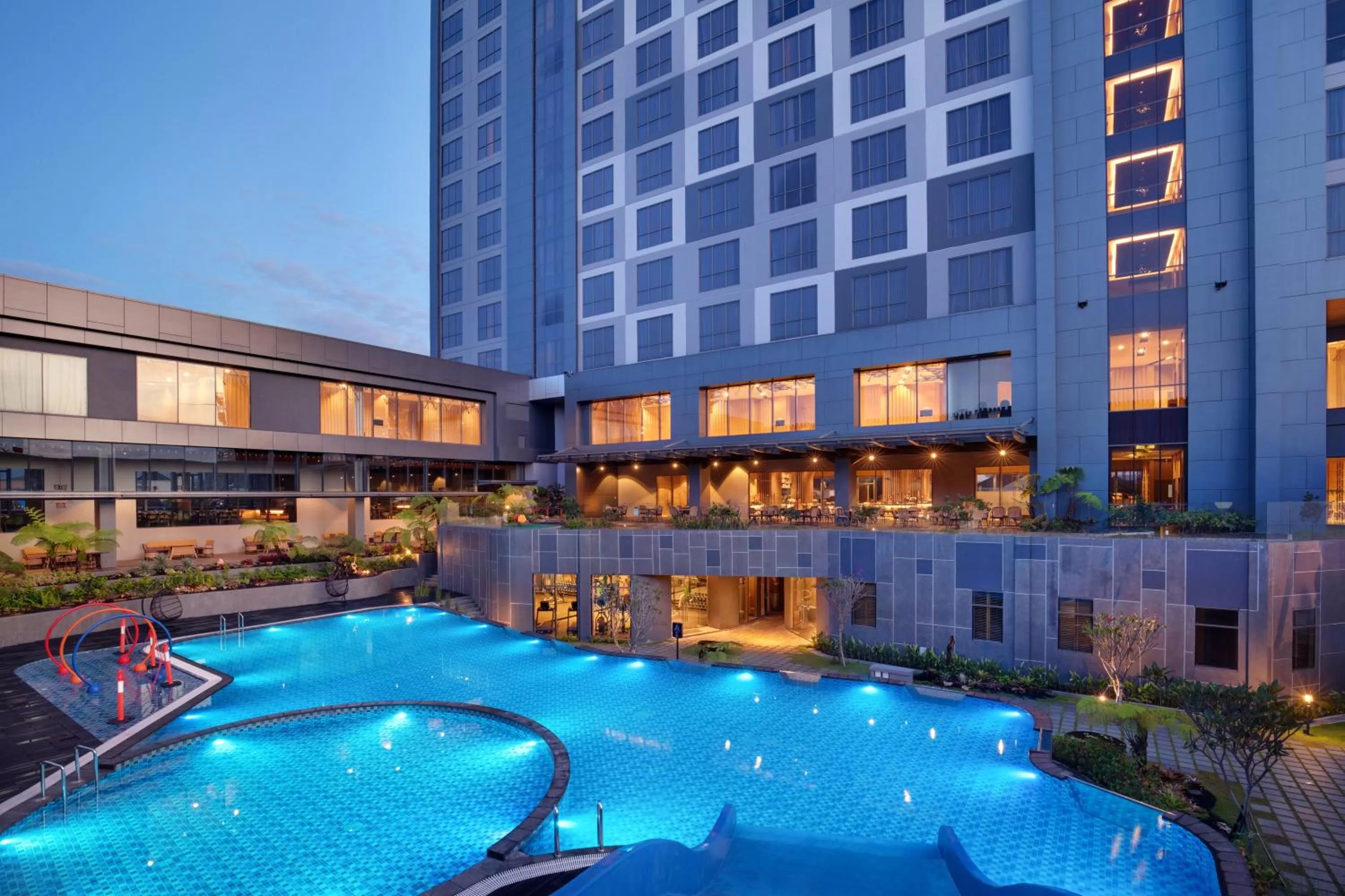 Swimming pool in Grand Mercure Malang