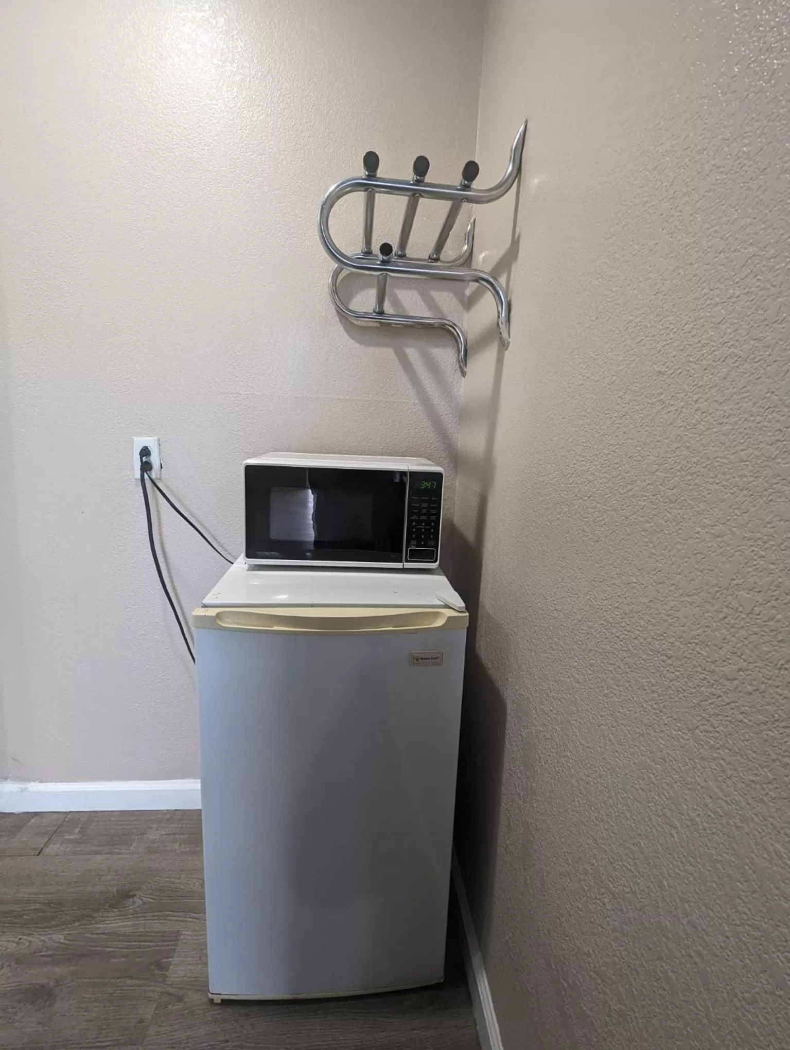 minibar in BEST MOTEL on Historic Route 66, Barstow