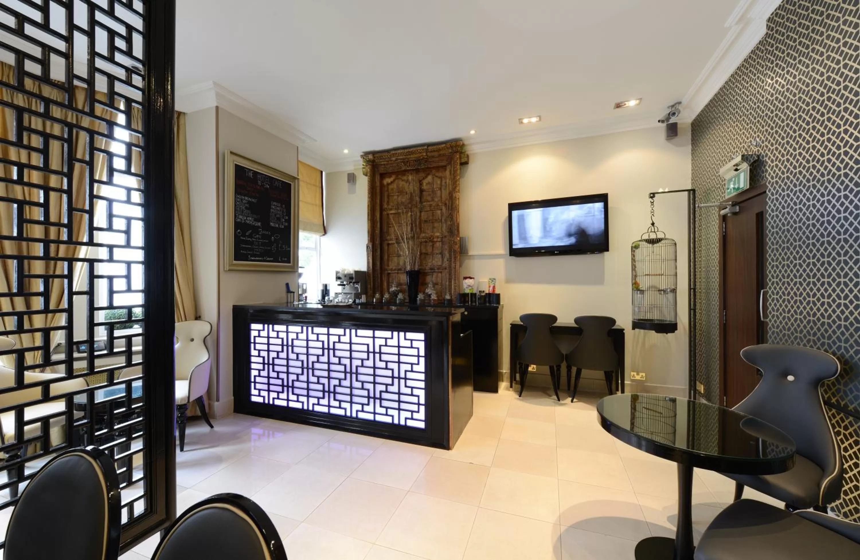 Day in Mayflower Hotel