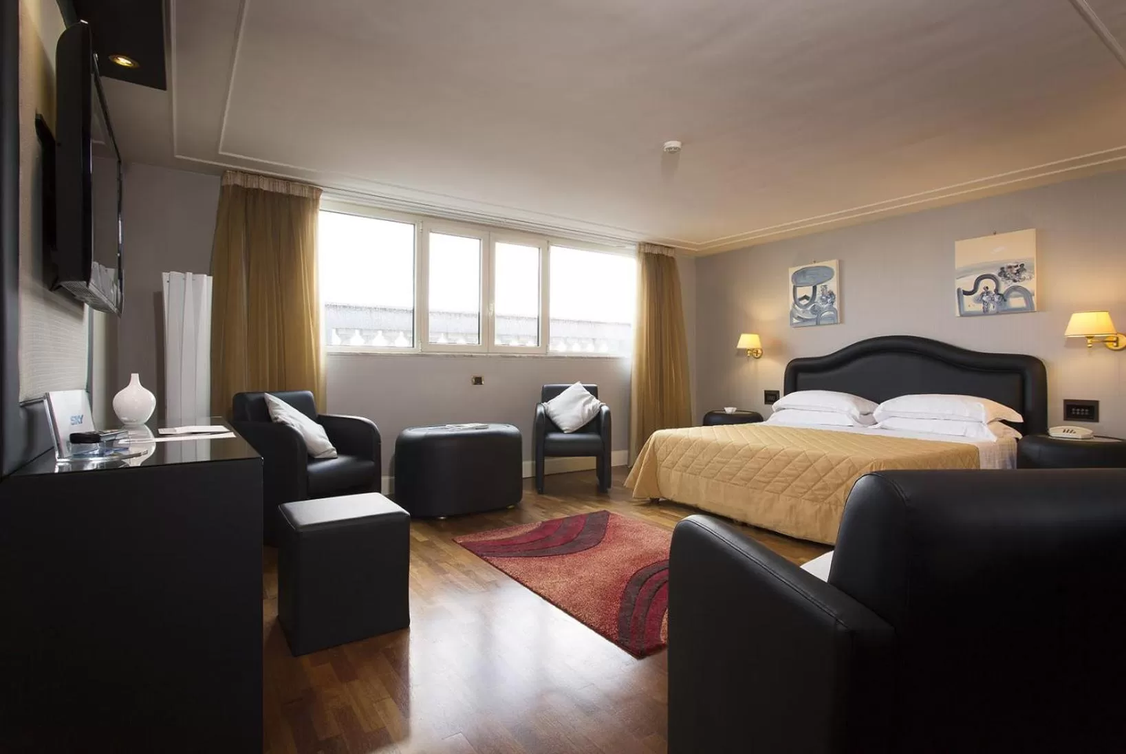 Bedroom, Bed in Grand Hotel Vanvitelli