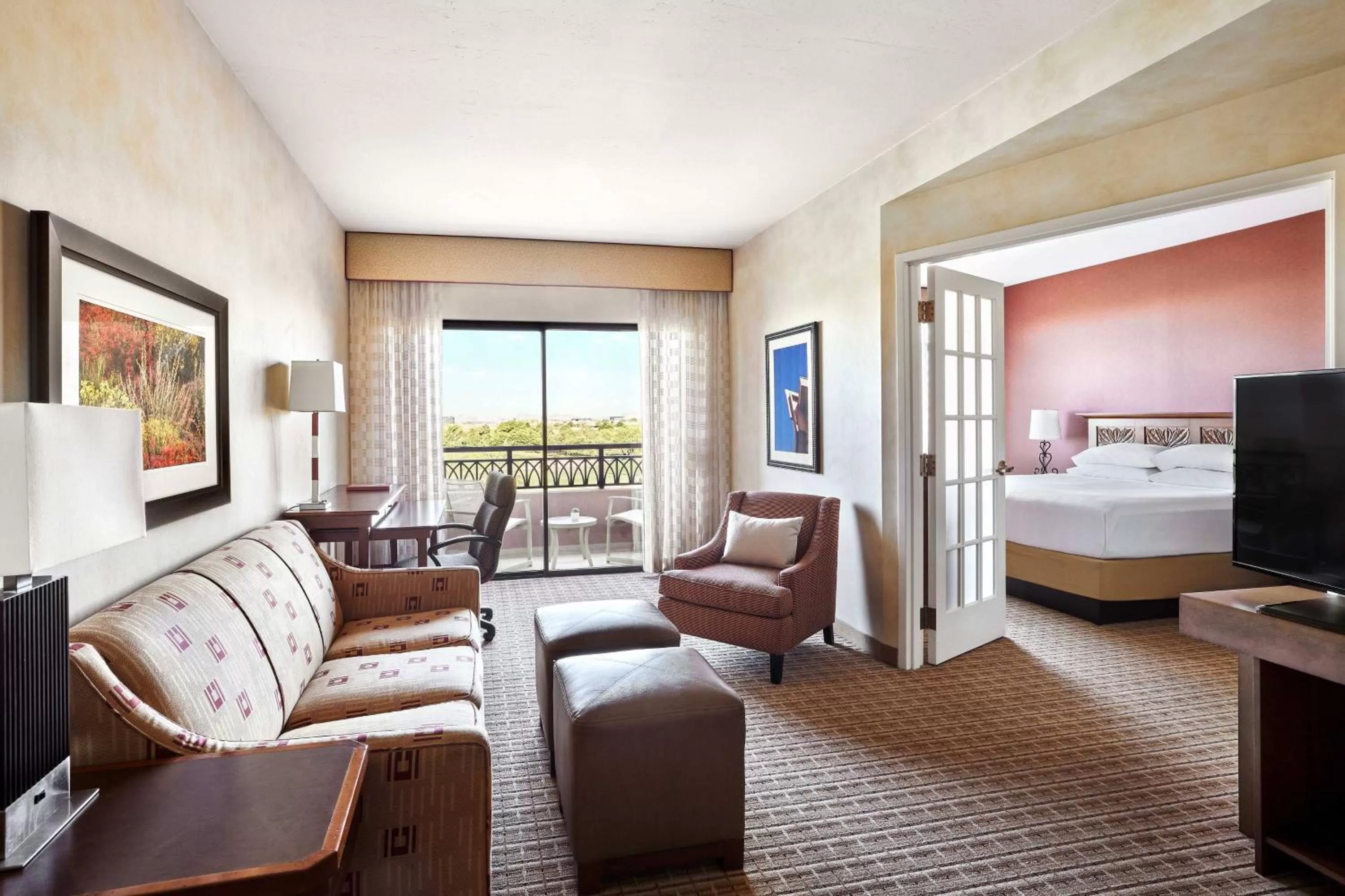 One-Bedroom King Suite with View and Balcony or Patio in Scottsdale Marriott at McDowell Mountains