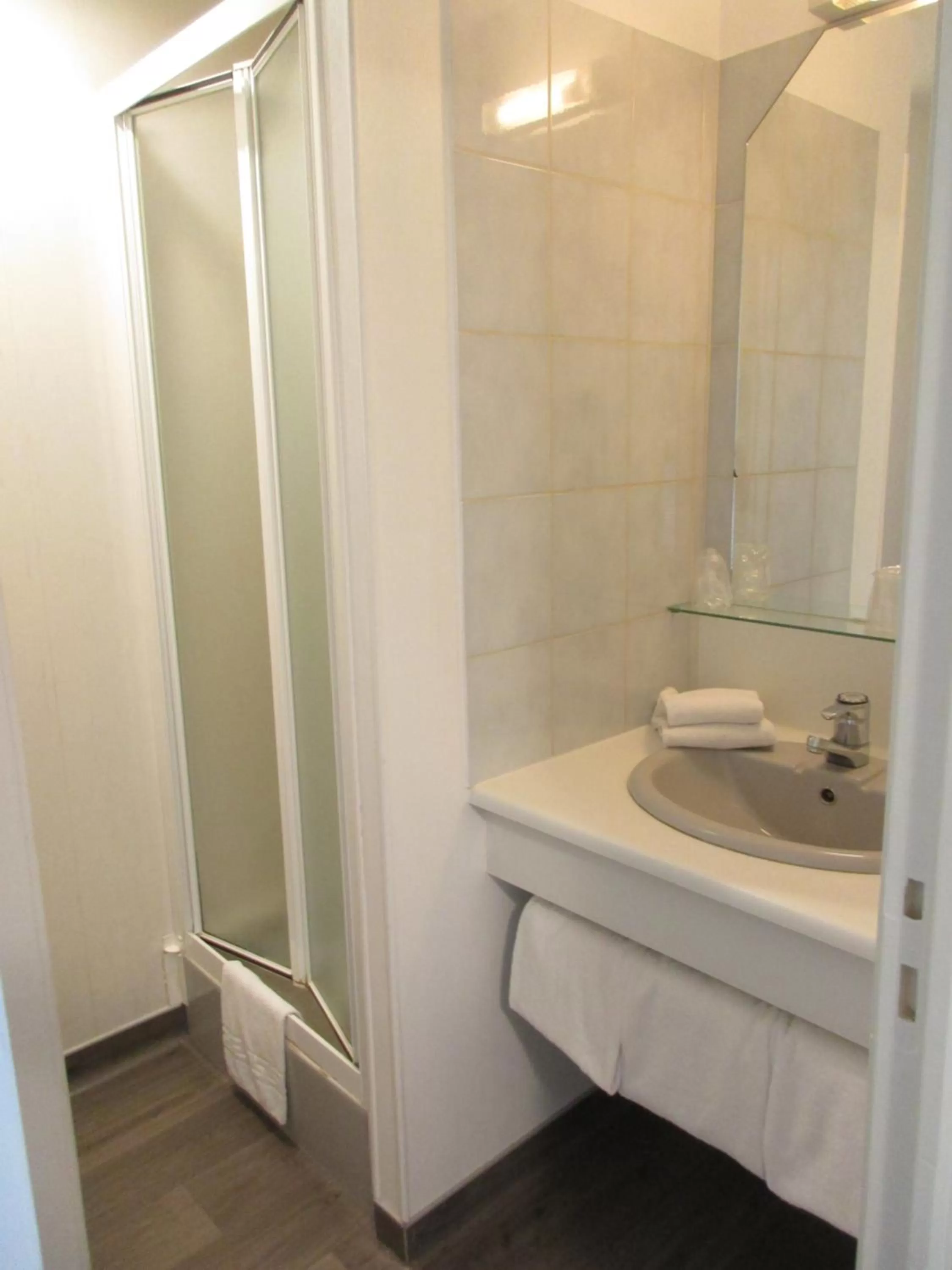 Shower in Dav'hotel Jaude