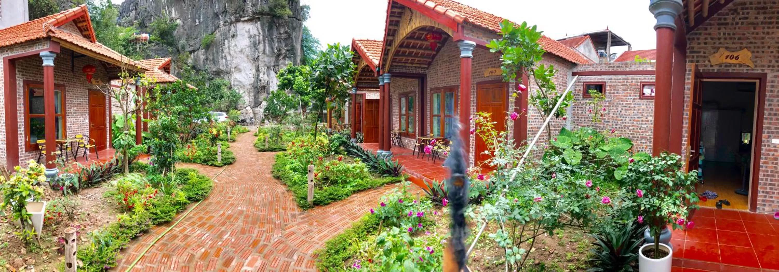 Facade/entrance in Ruby Homestay