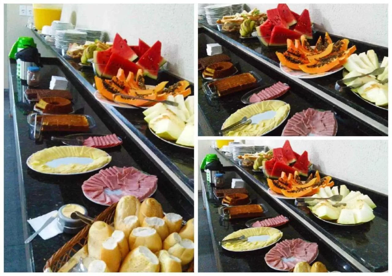Buffet breakfast in Turis Hotel & Choperia