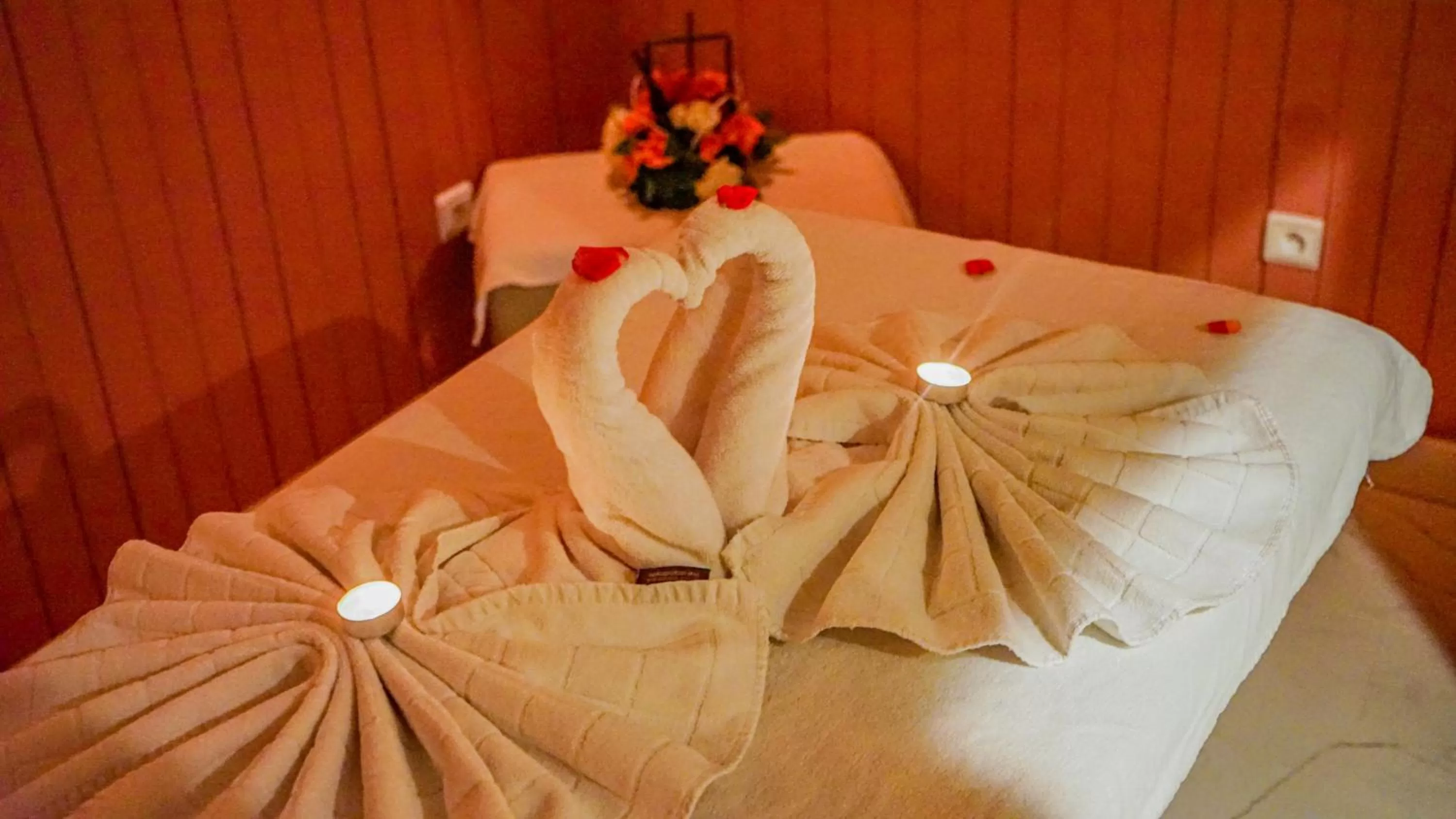 Massage, Bed in Hotel Timoulay and Spa Agadir
