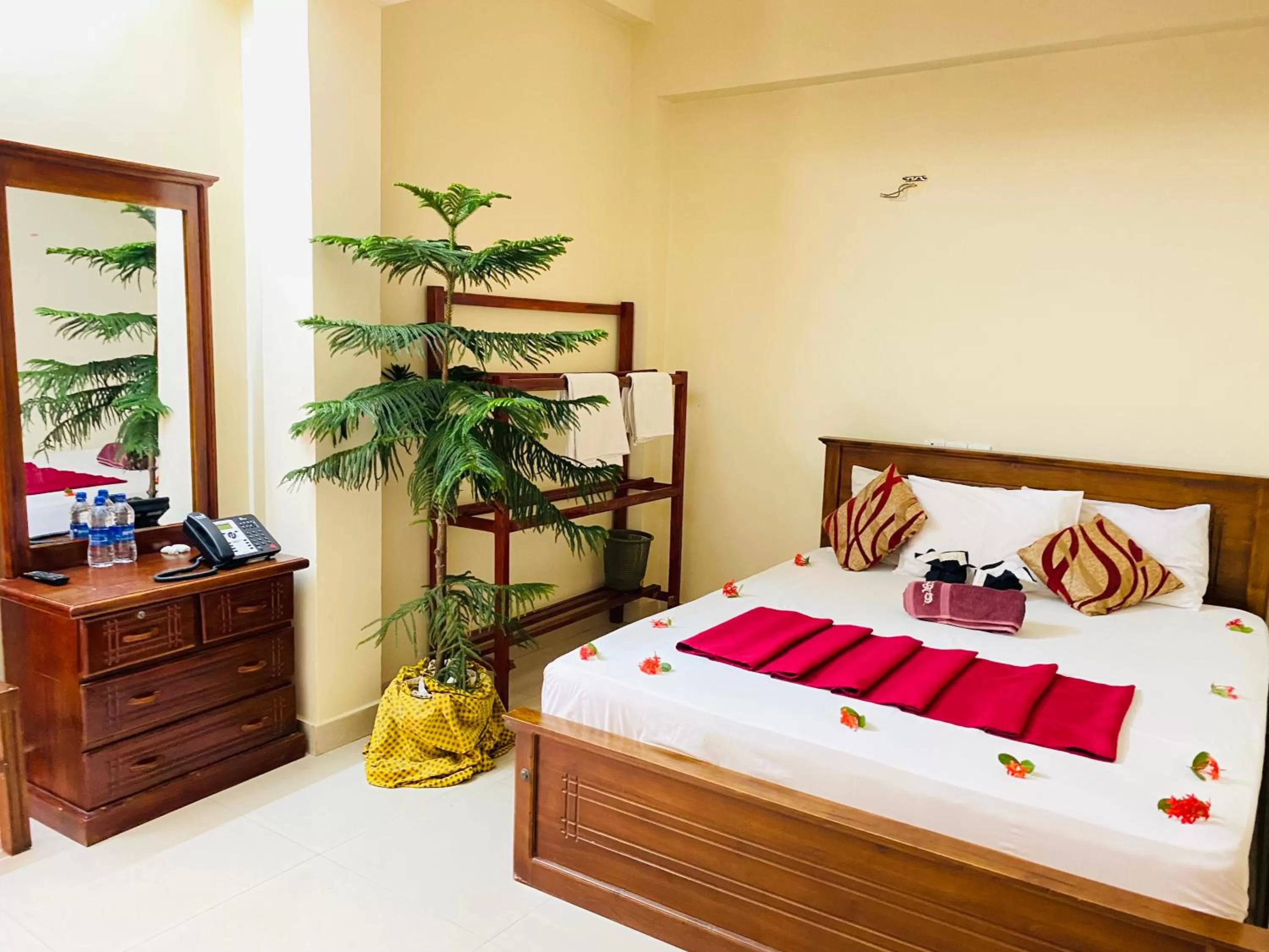 Bed in Yal's Town Inn