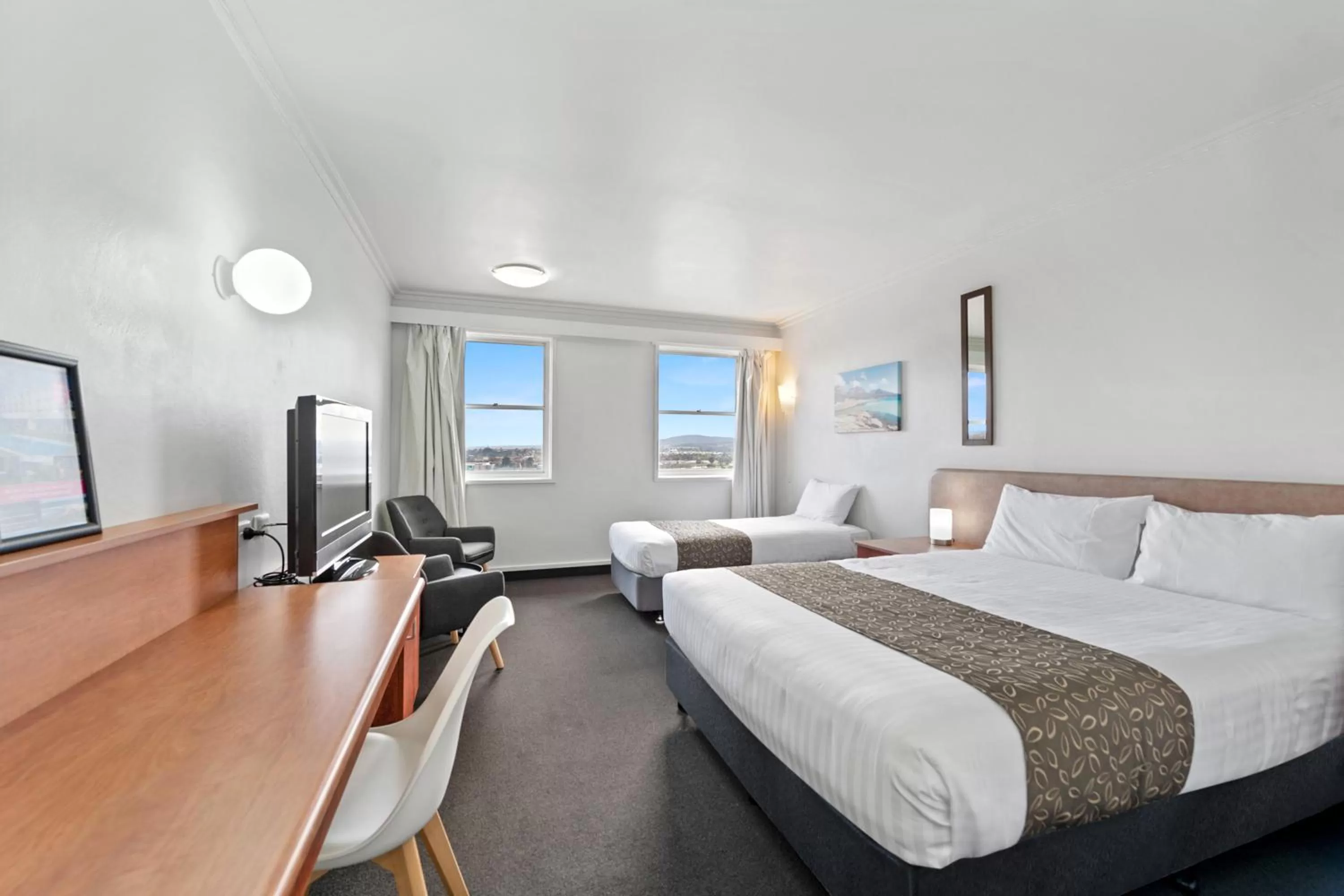 Deluxe Double Room in Coach House Launceston