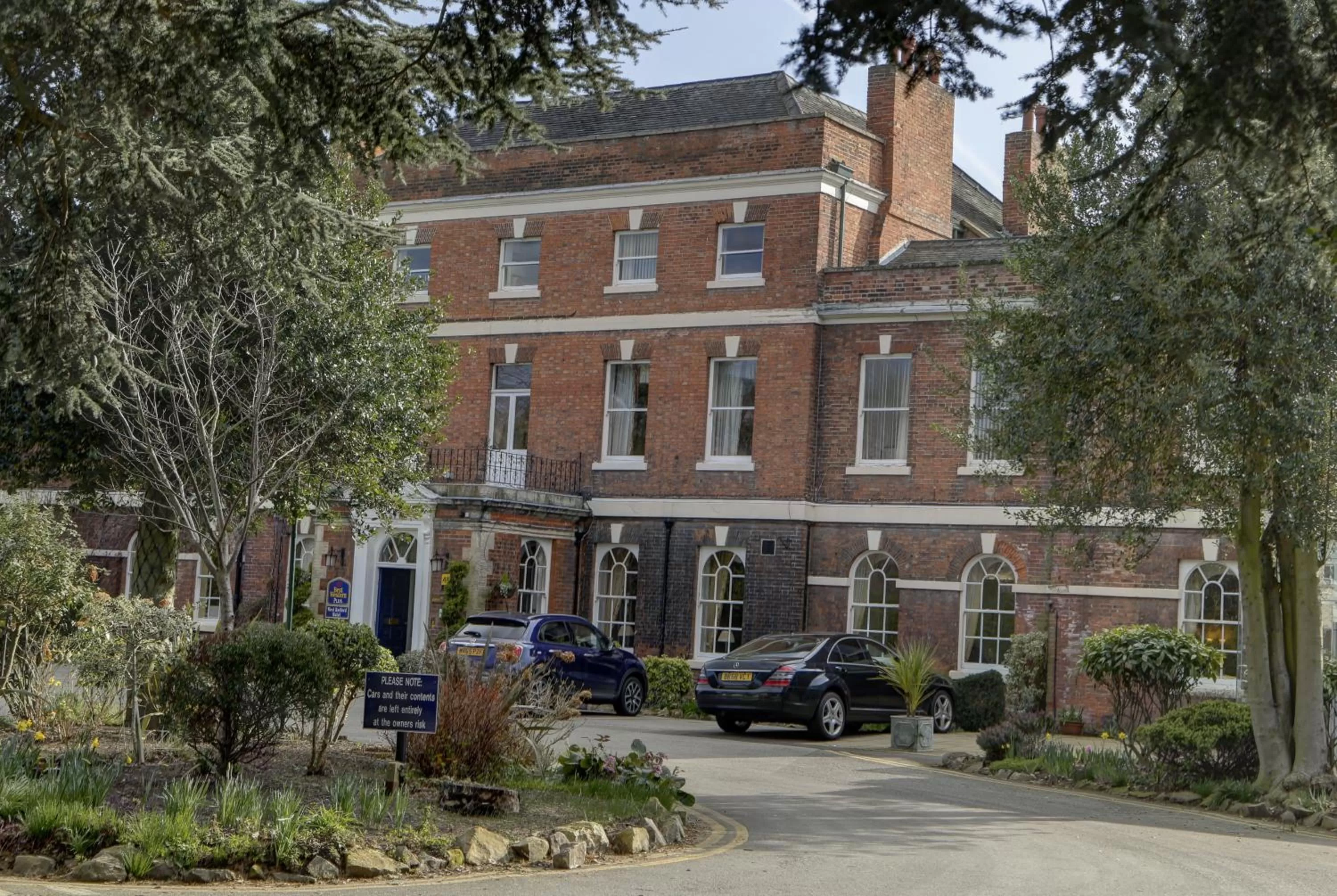 Garden in Best Western Plus West Retford Hotel