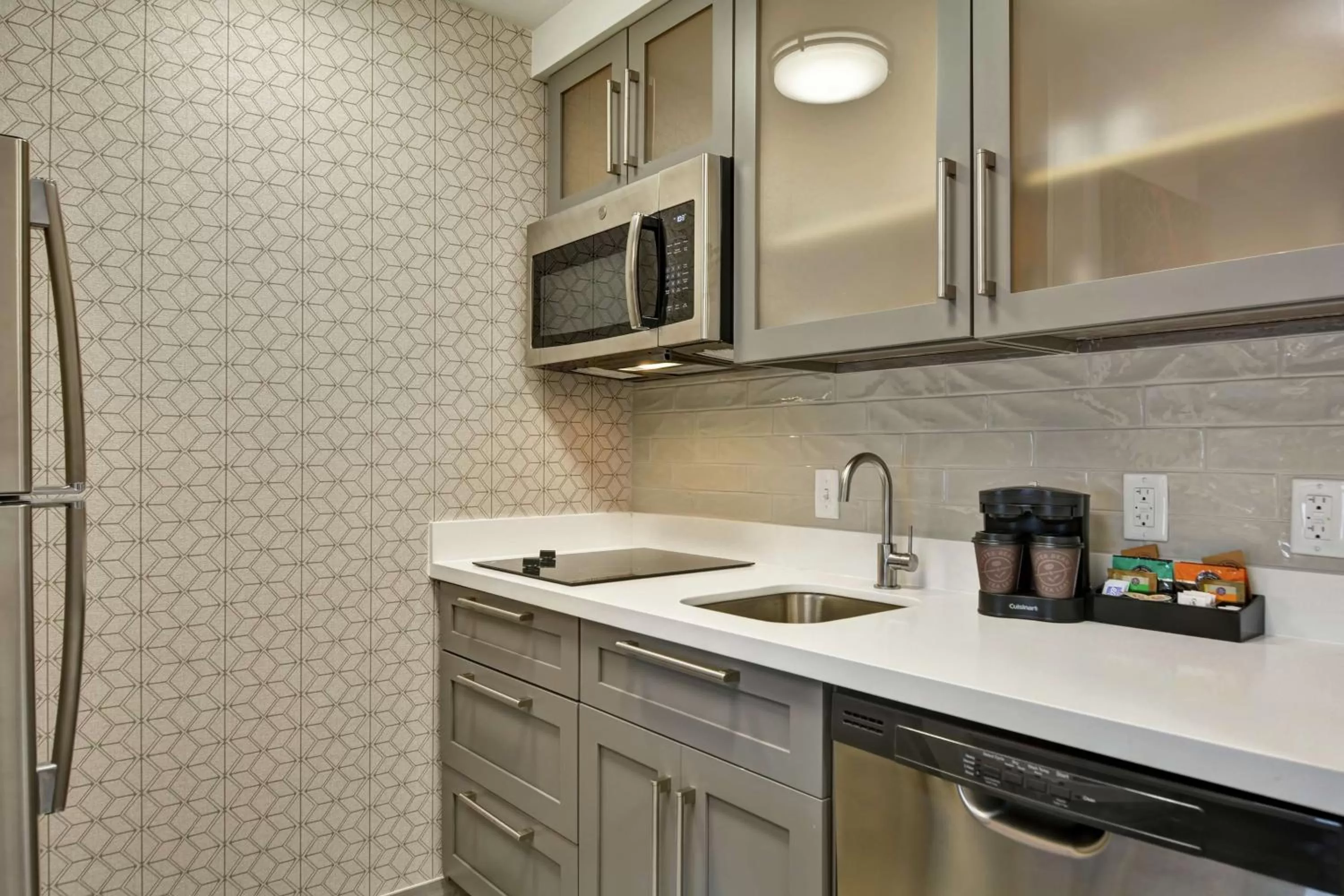 Kitchen or kitchenette in Homewood Suites By Hilton Lynchburg