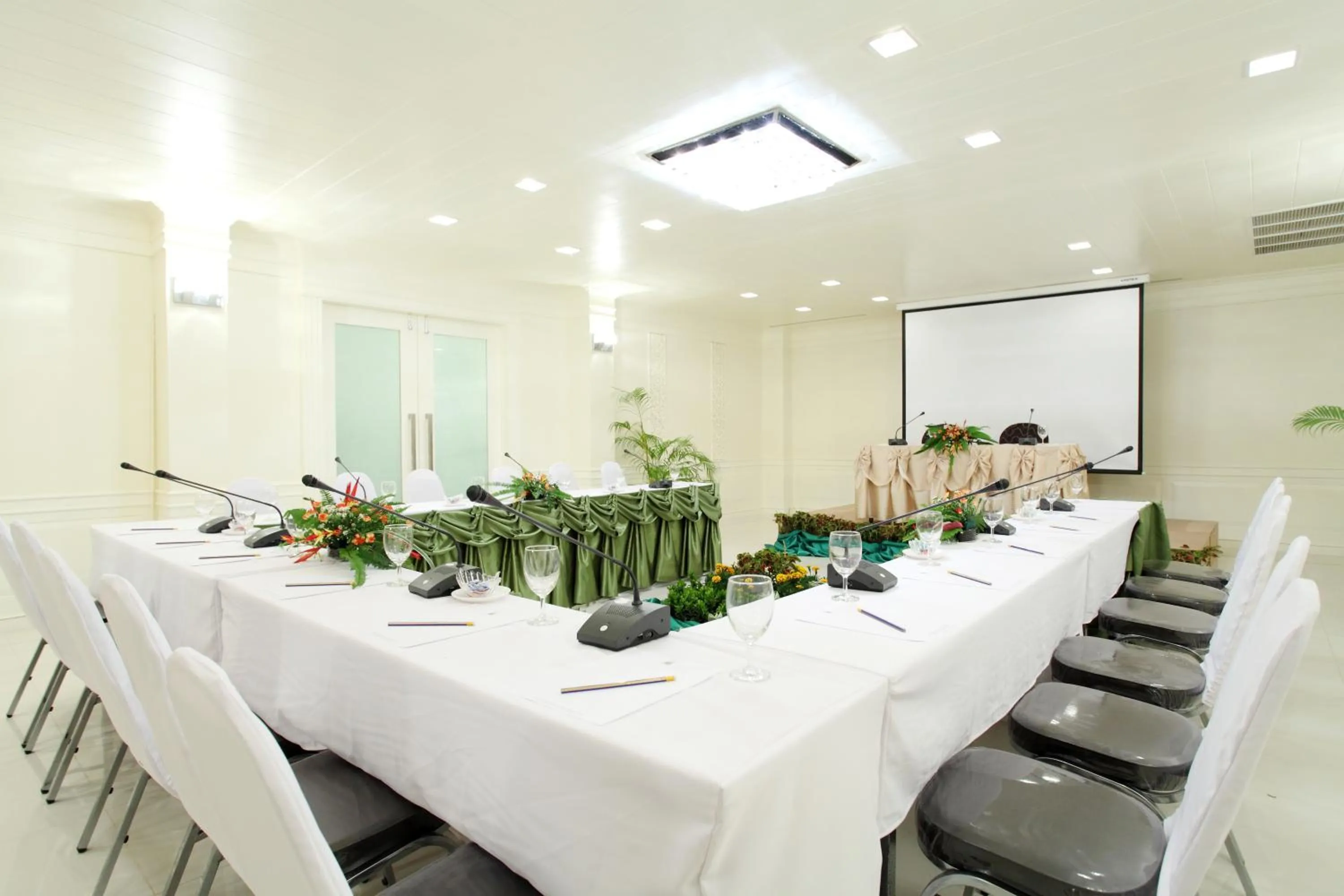 Business facilities in Paradise Hotel Udonthani